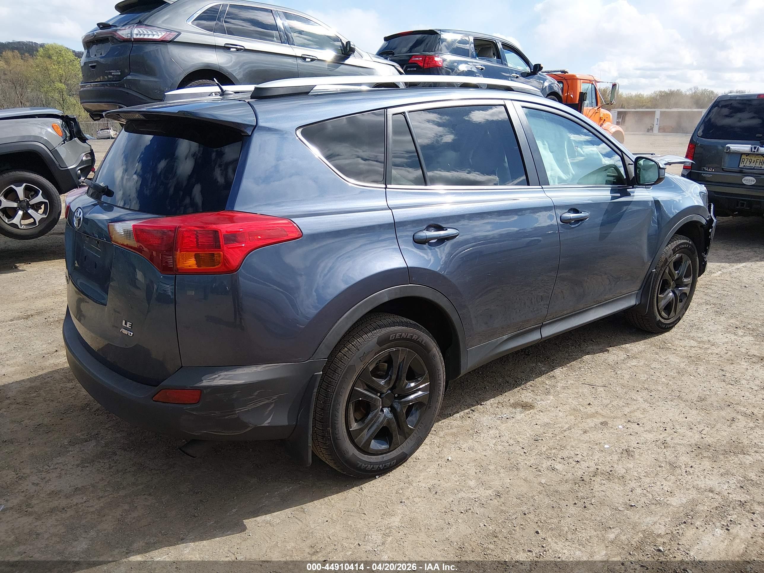 TOYOTA RAV4 image 4