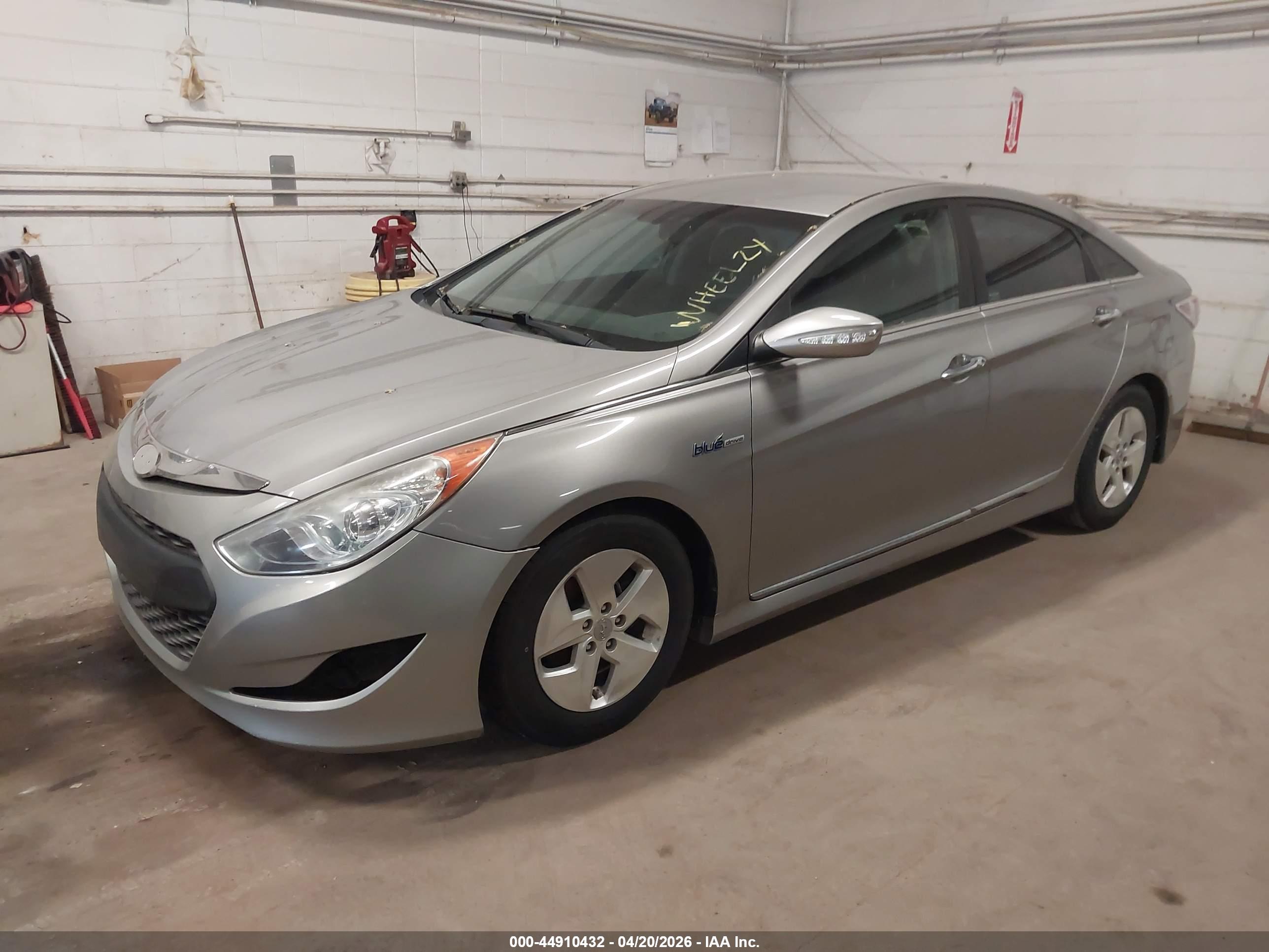 HYUNDAI SONATA image 2