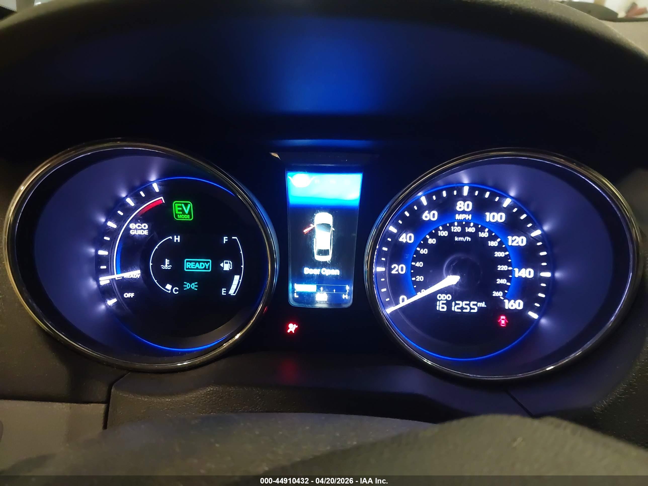 HYUNDAI SONATA image 7