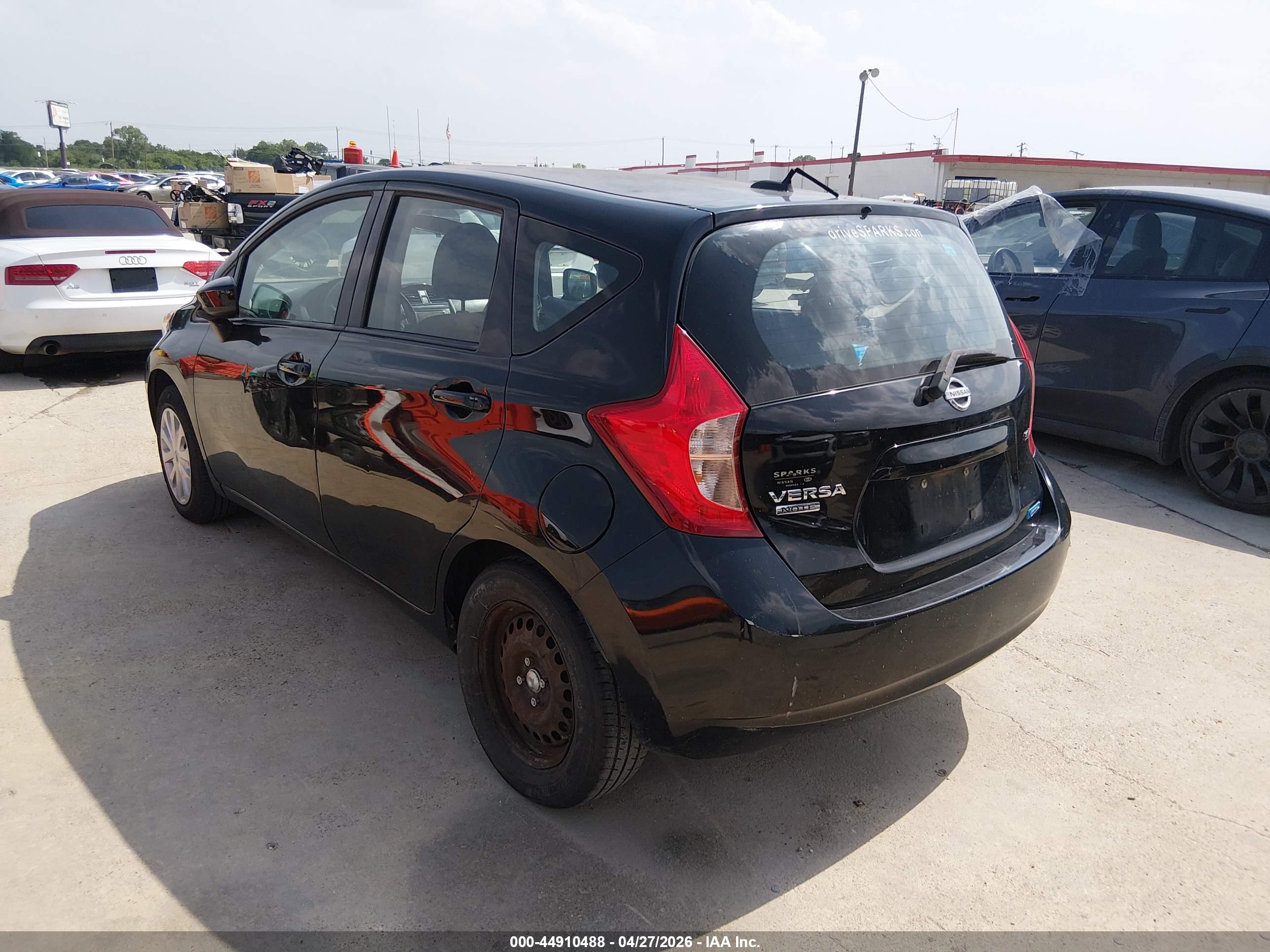 NISSAN VERSA image 3