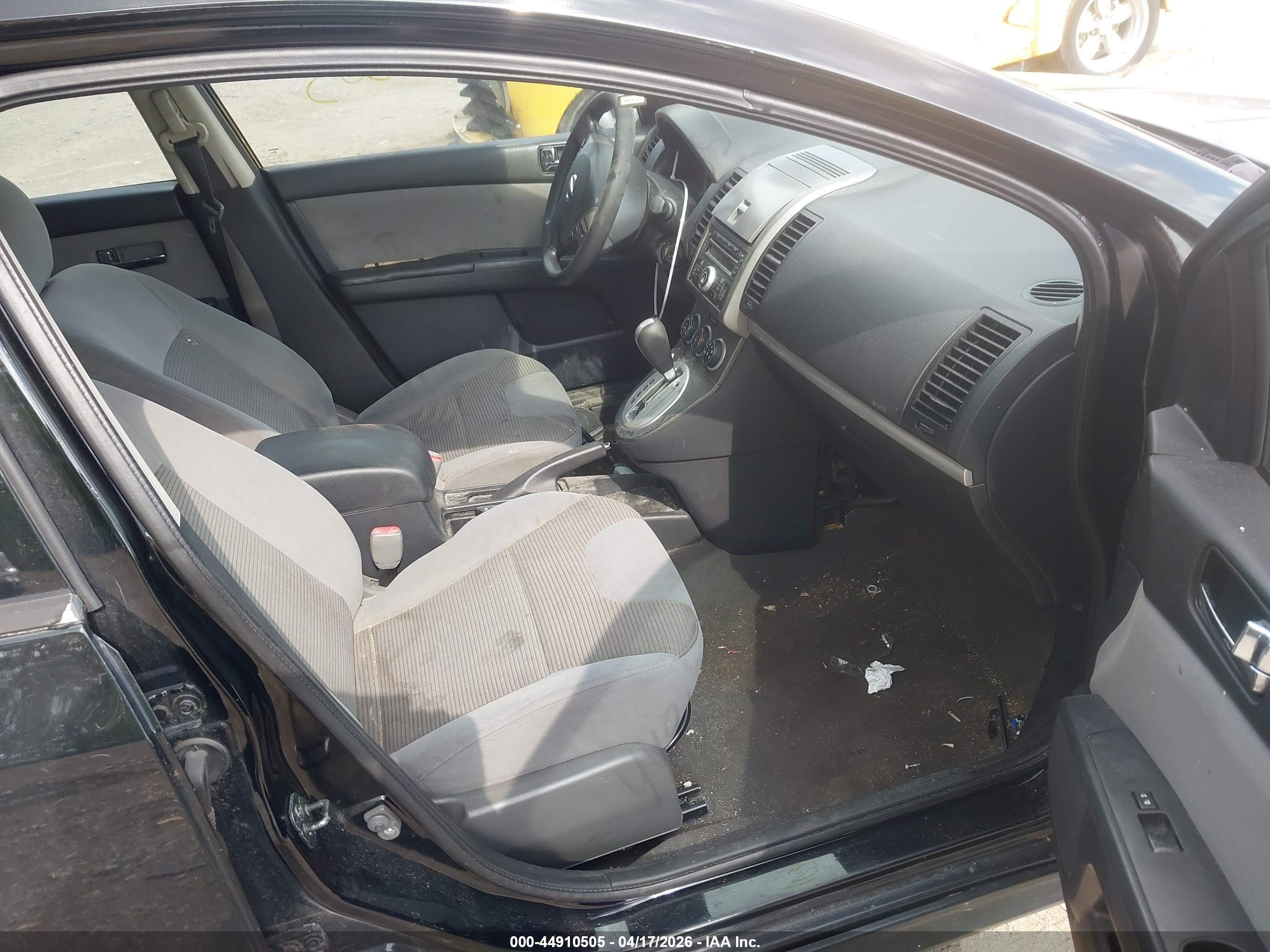 NISSAN SENTRA image 5