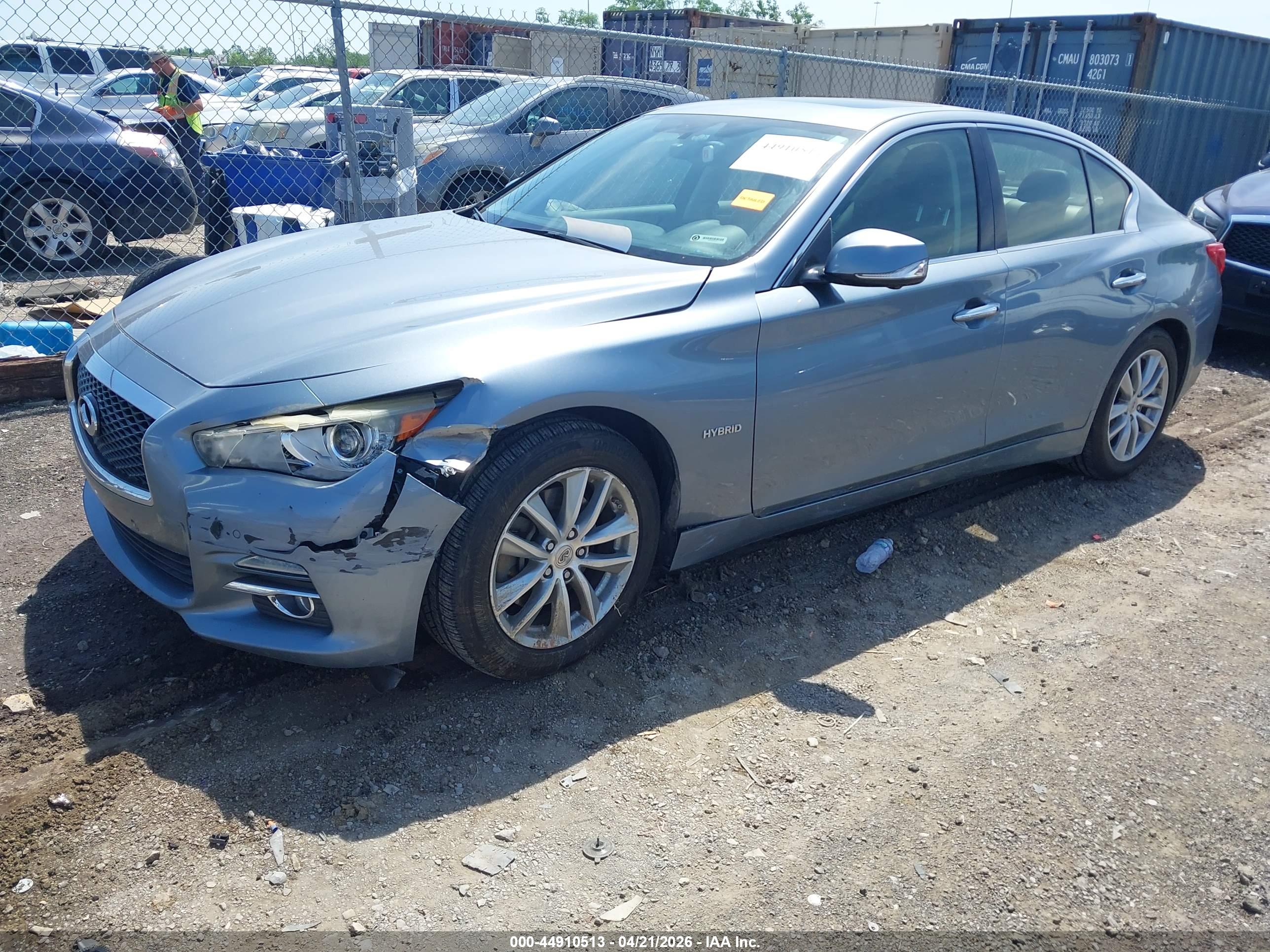 INFINITI Q50 image 2