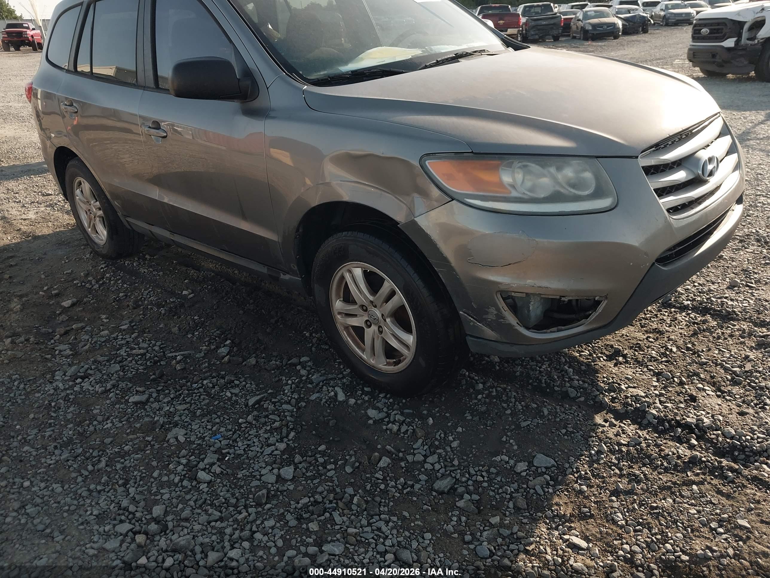 HYUNDAI SANTA image 6