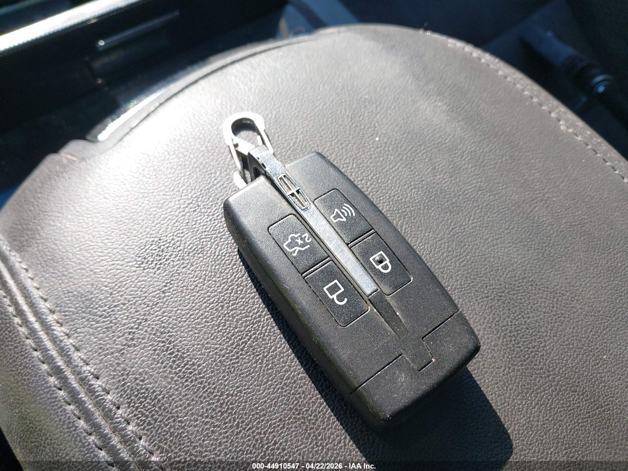 FORD TAURUS image 11