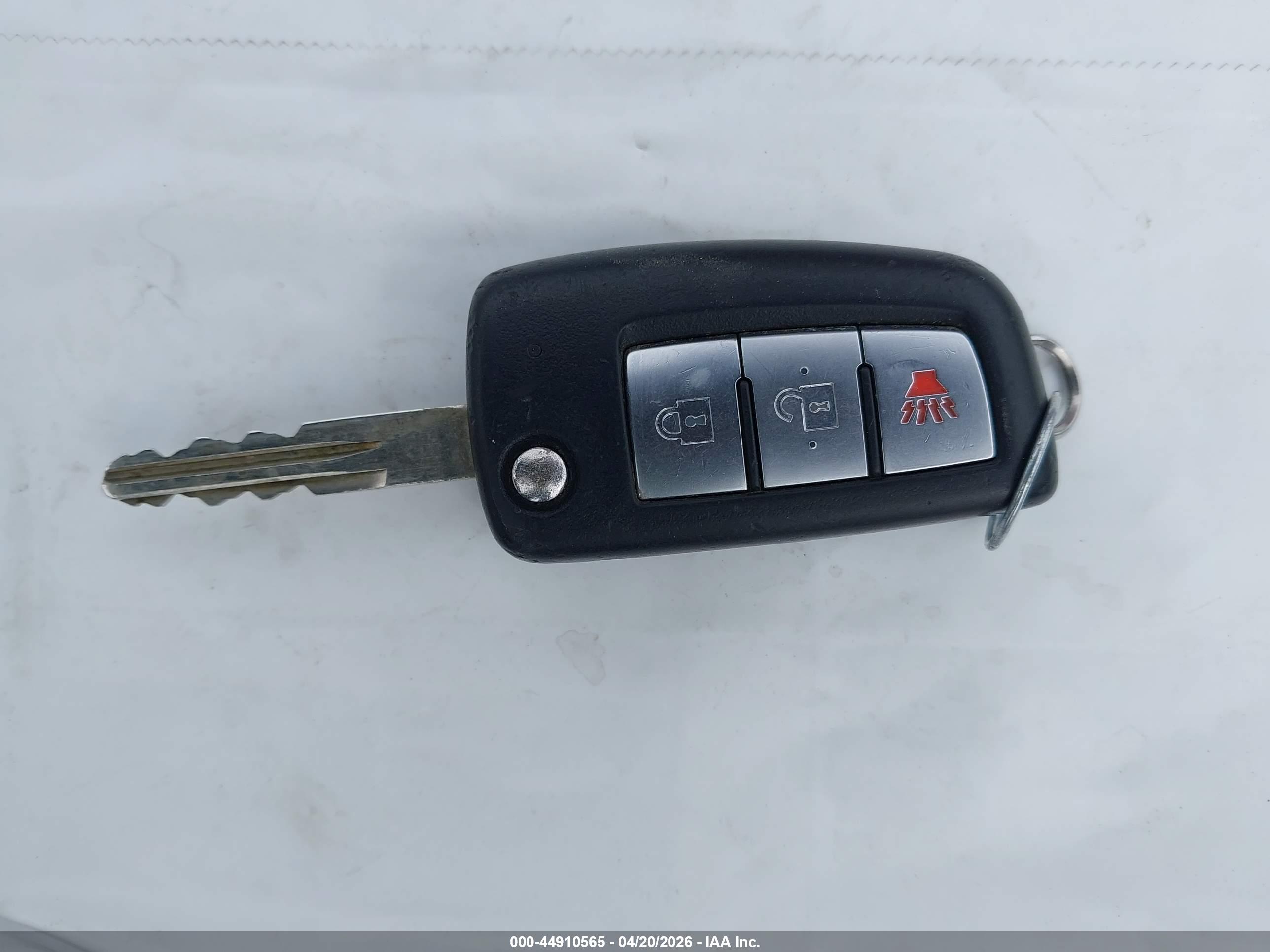NISSAN ROGUE image 11