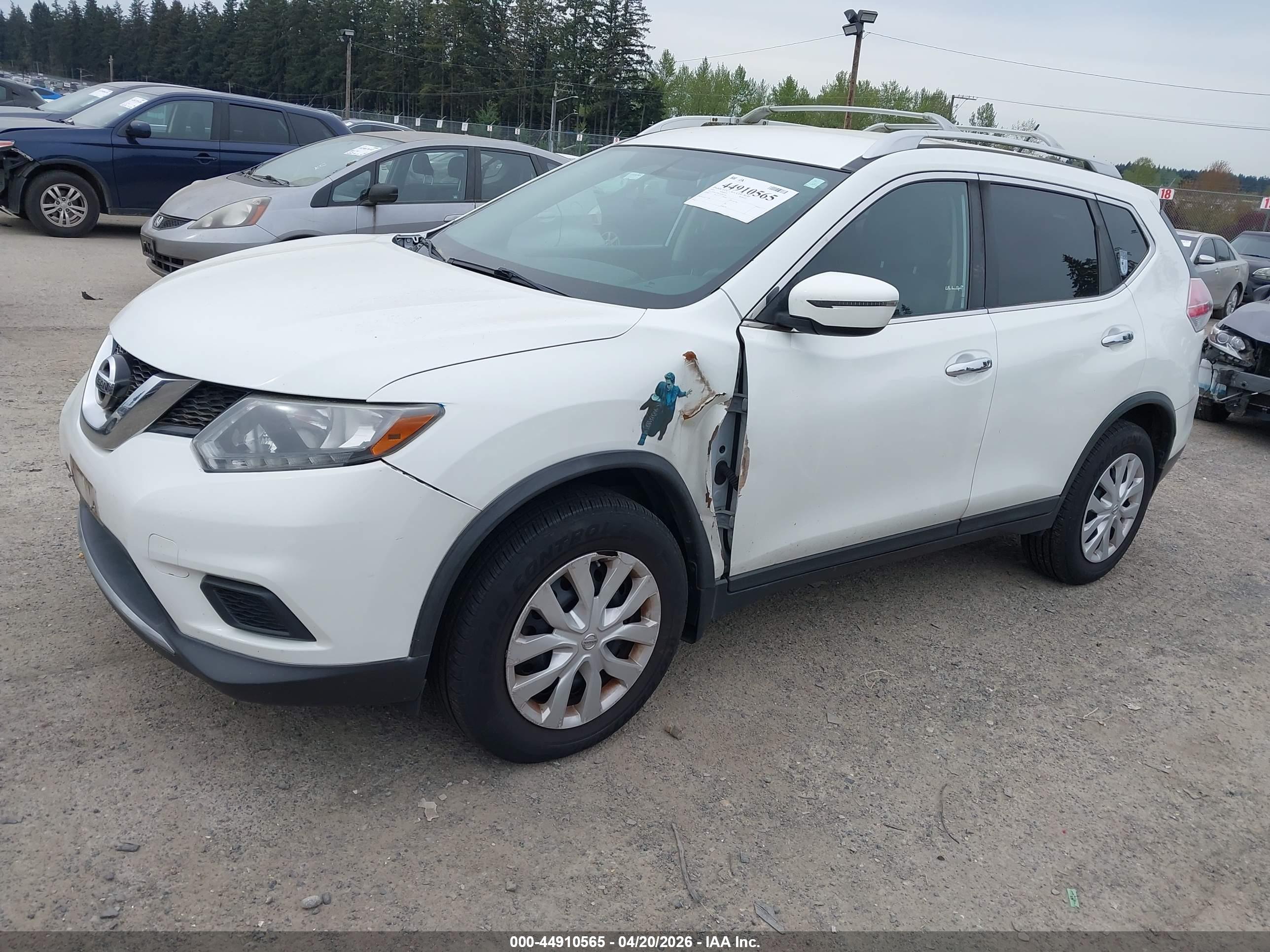 NISSAN ROGUE image 2