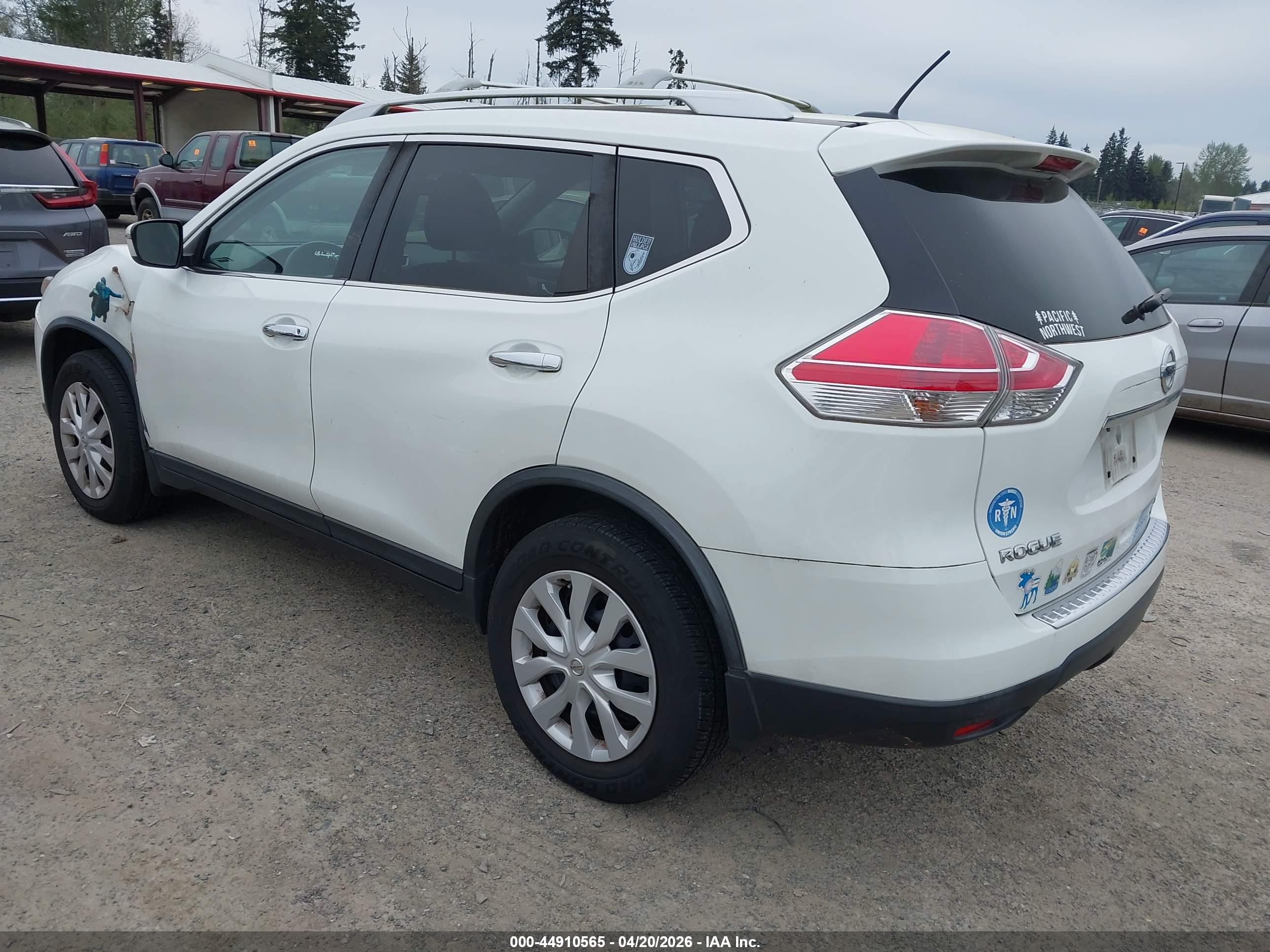 NISSAN ROGUE image 3