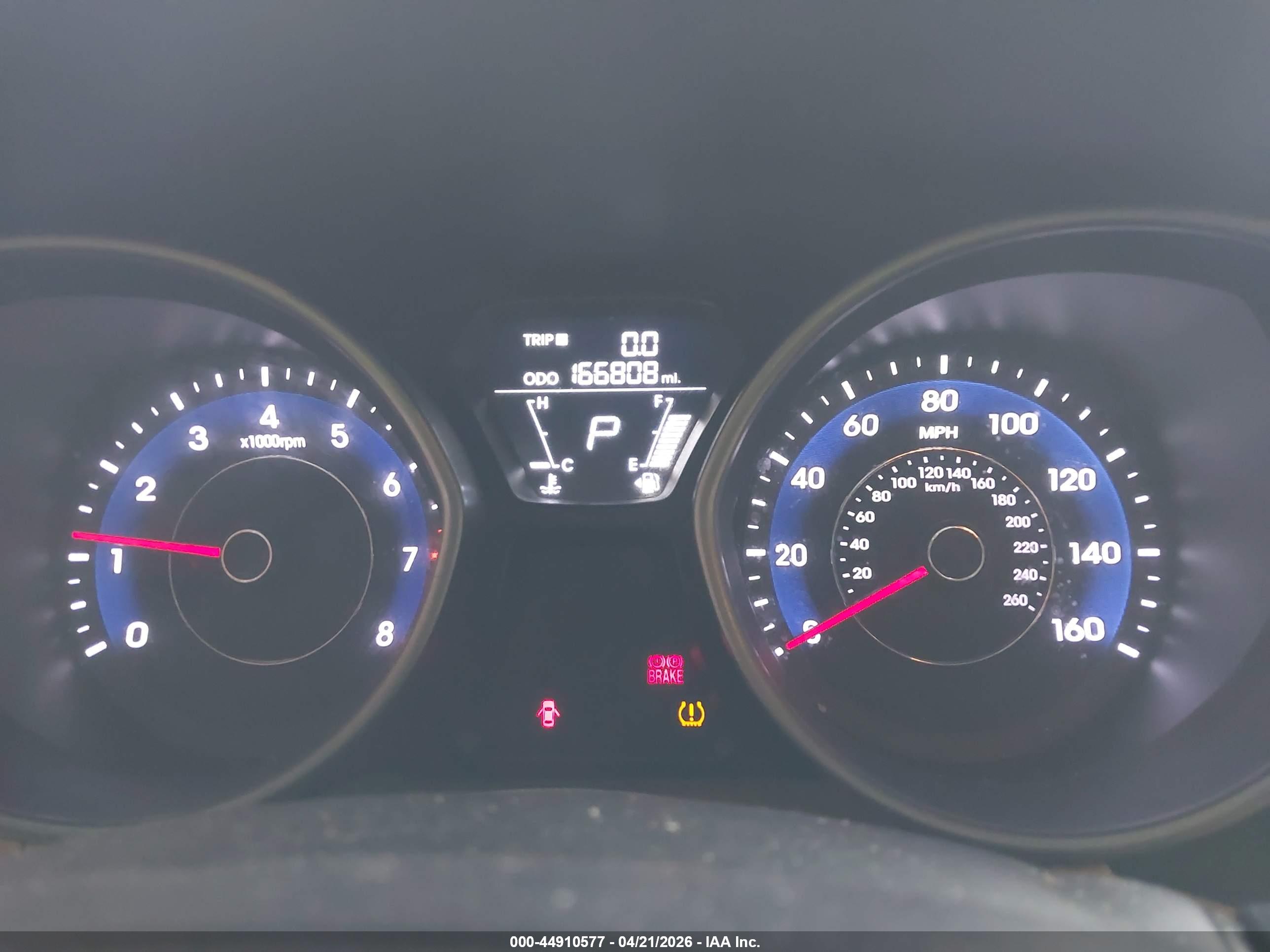HYUNDAI ELANTRA image 7