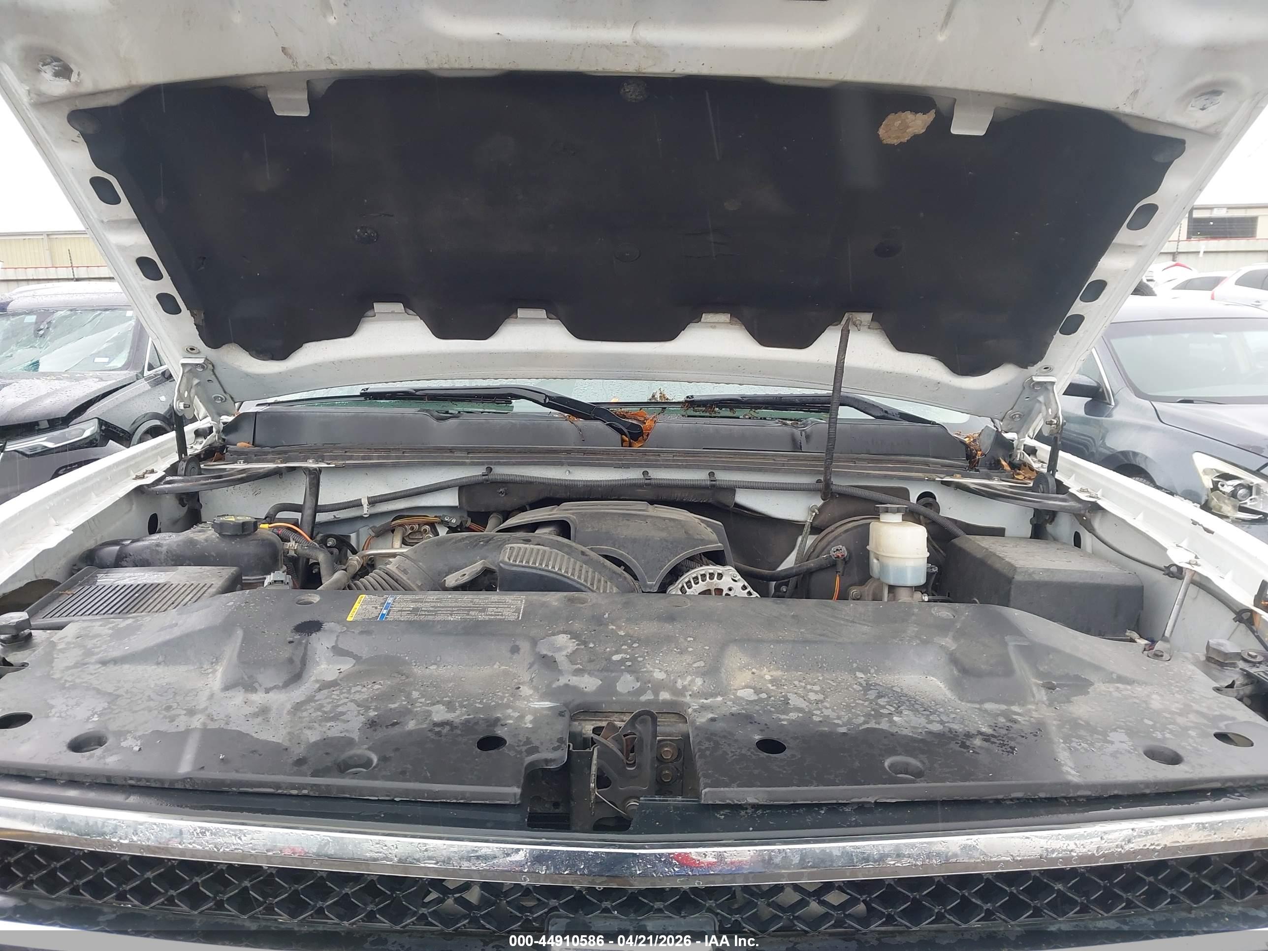 CHEVROLET SILVERADO image 10