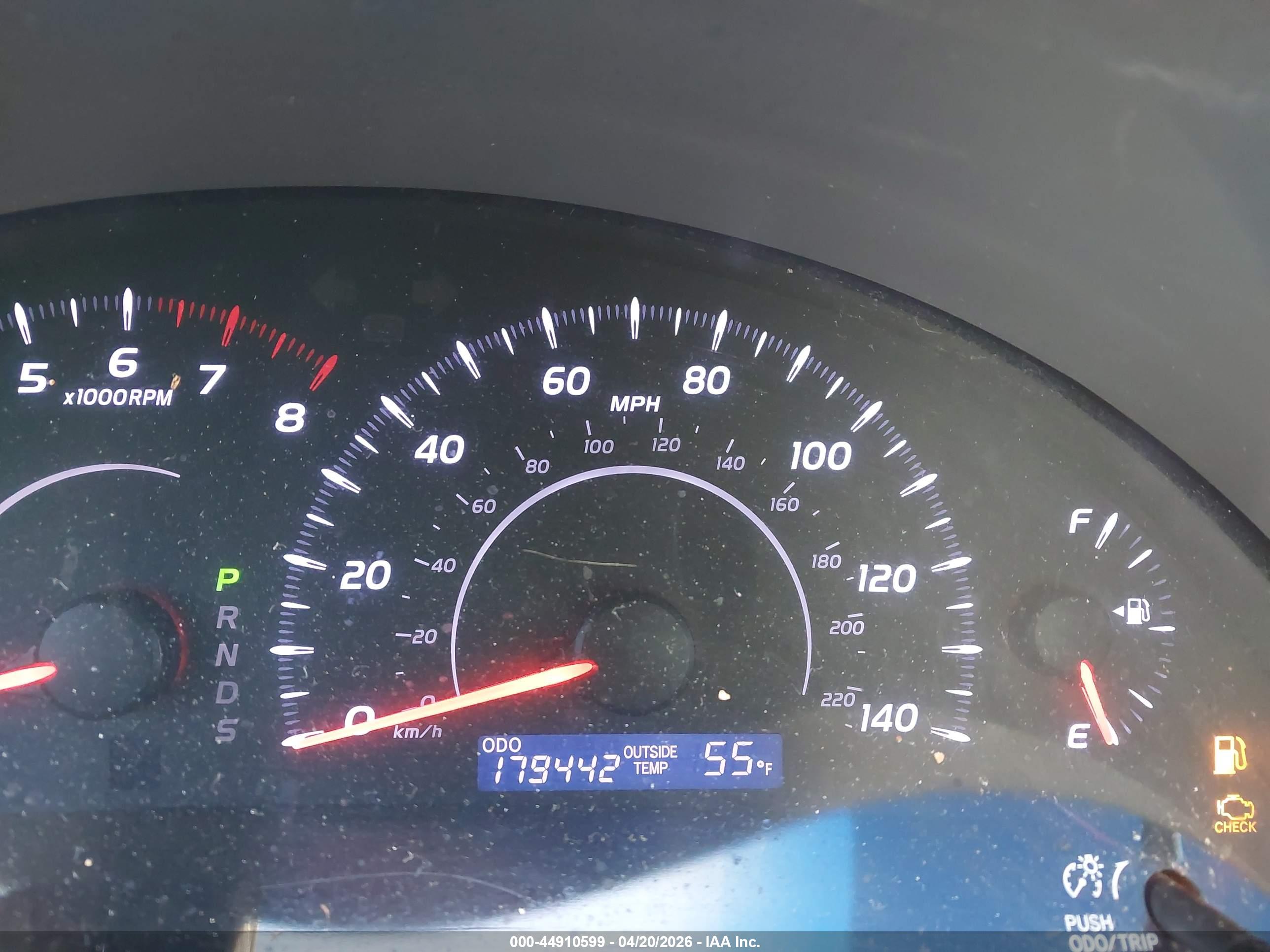 TOYOTA CAMRY image 7