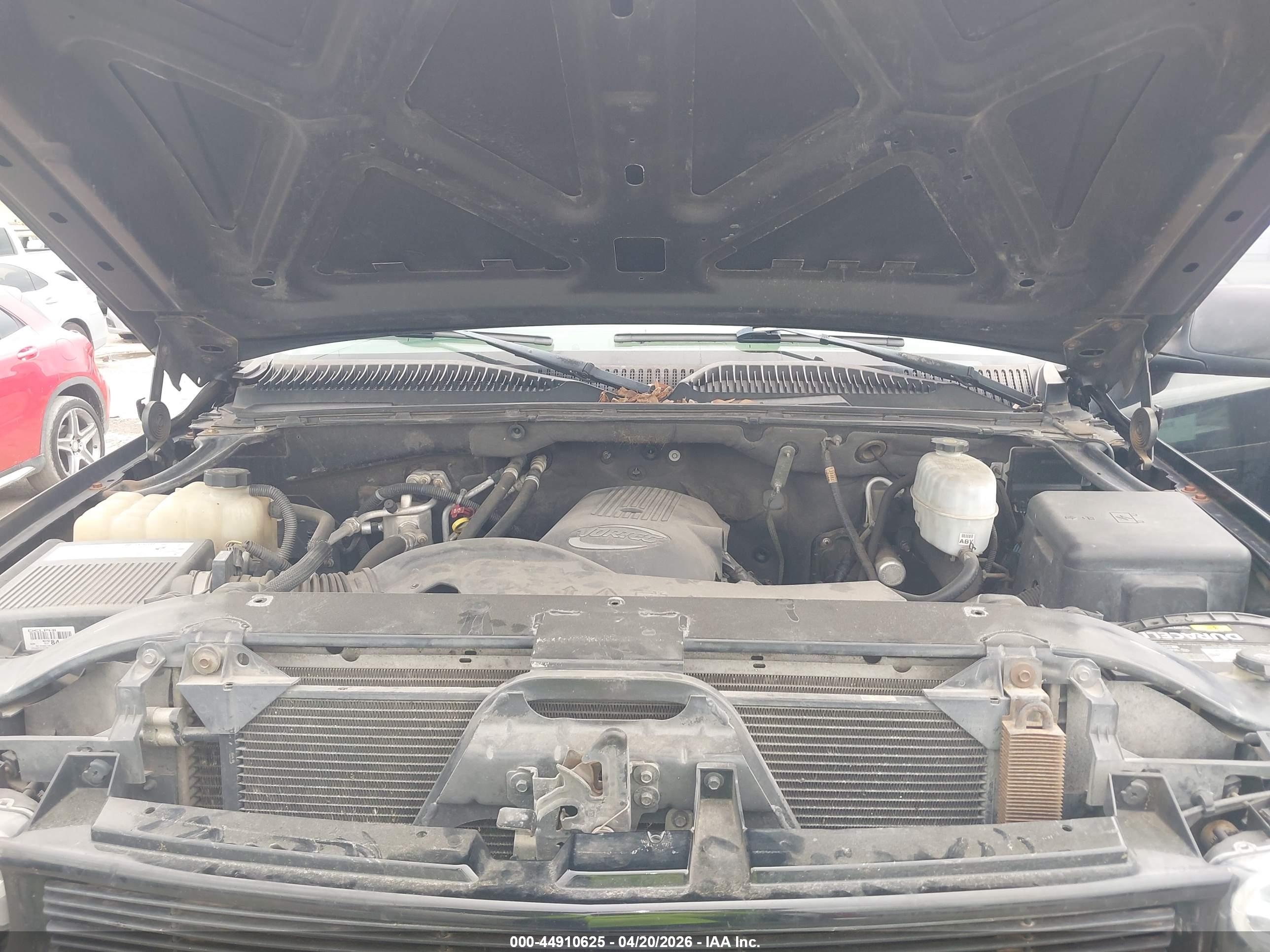 CHEVROLET TAHOE image 10