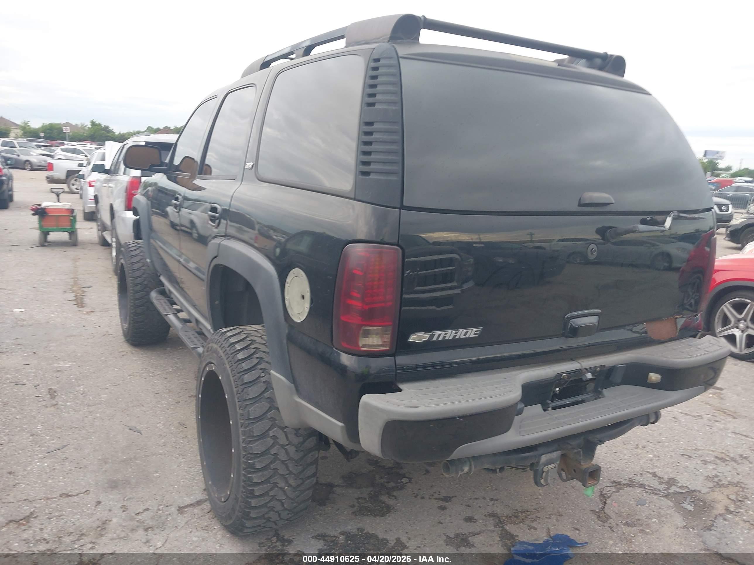 CHEVROLET TAHOE image 3