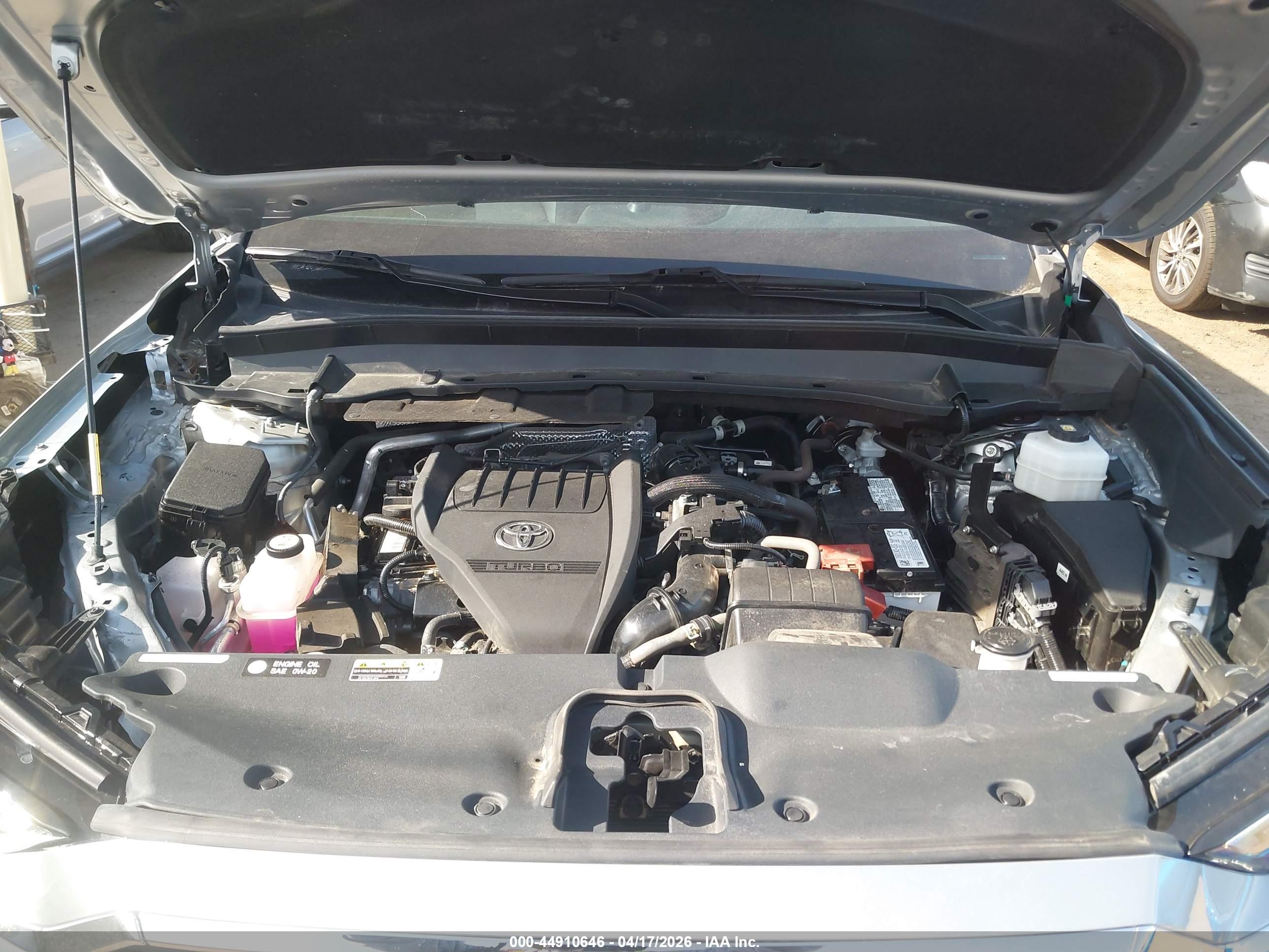 TOYOTA GRAND image 10