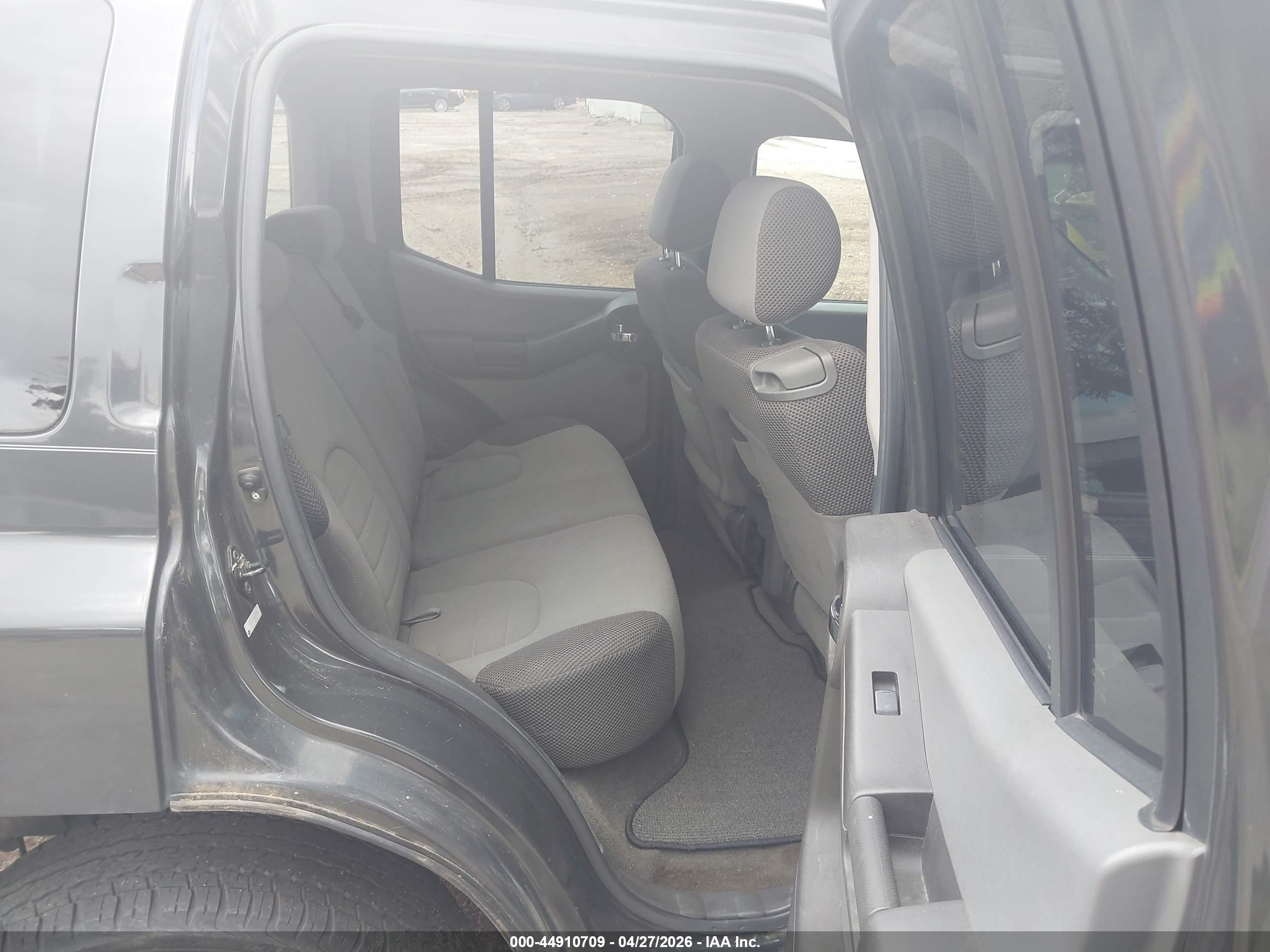 NISSAN XTERRA image 8