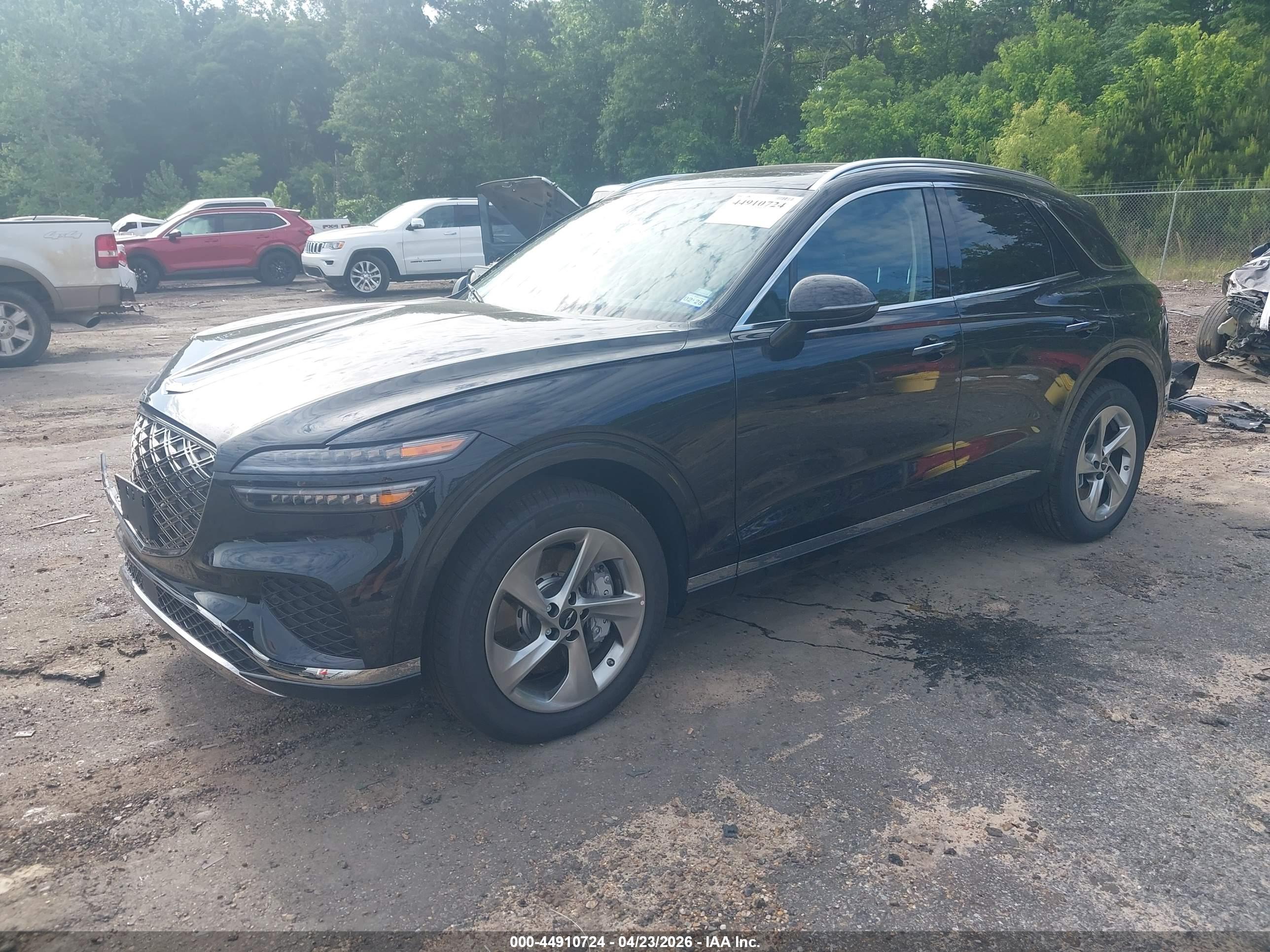 GENESIS GV70 image 2
