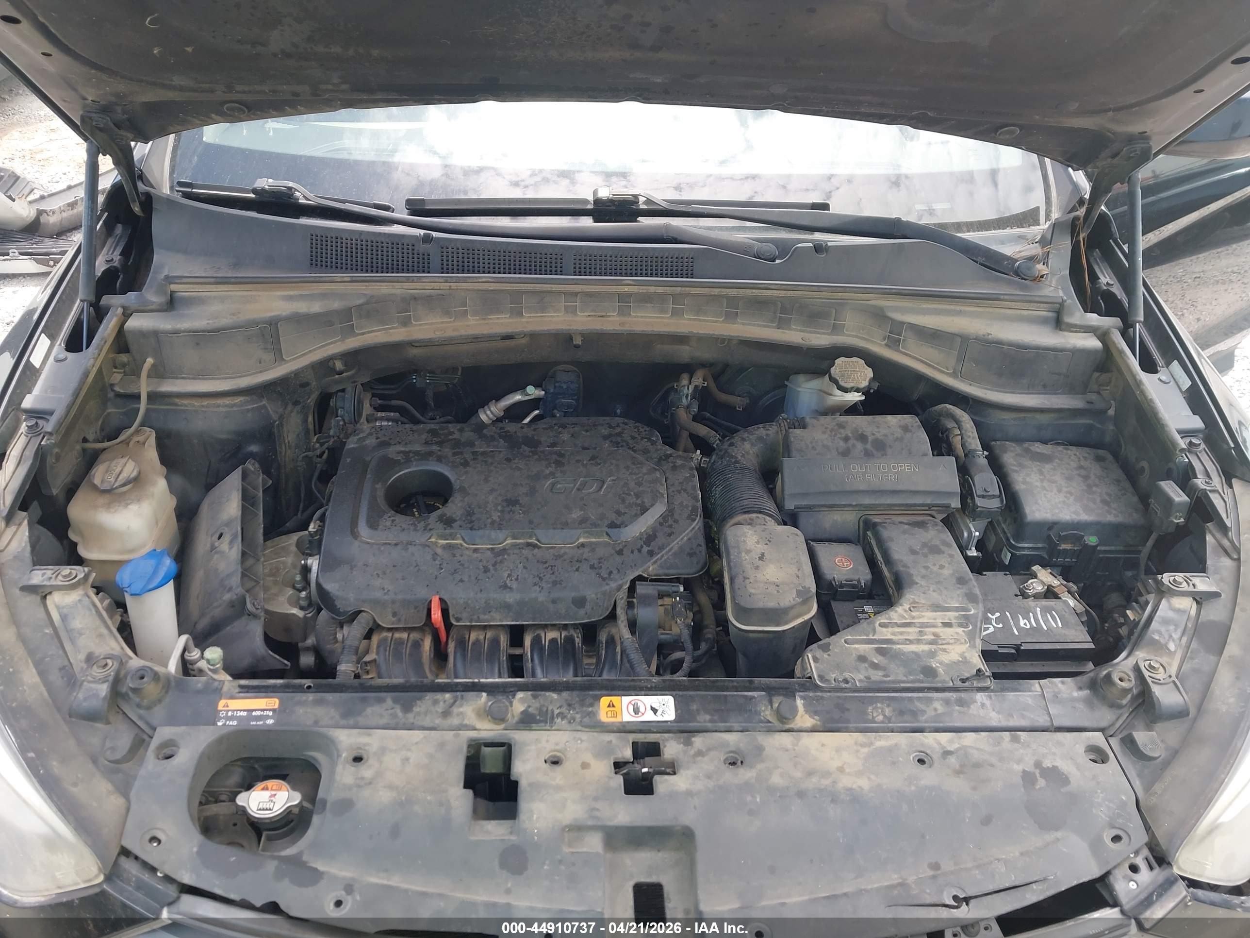 HYUNDAI SANTA image 10