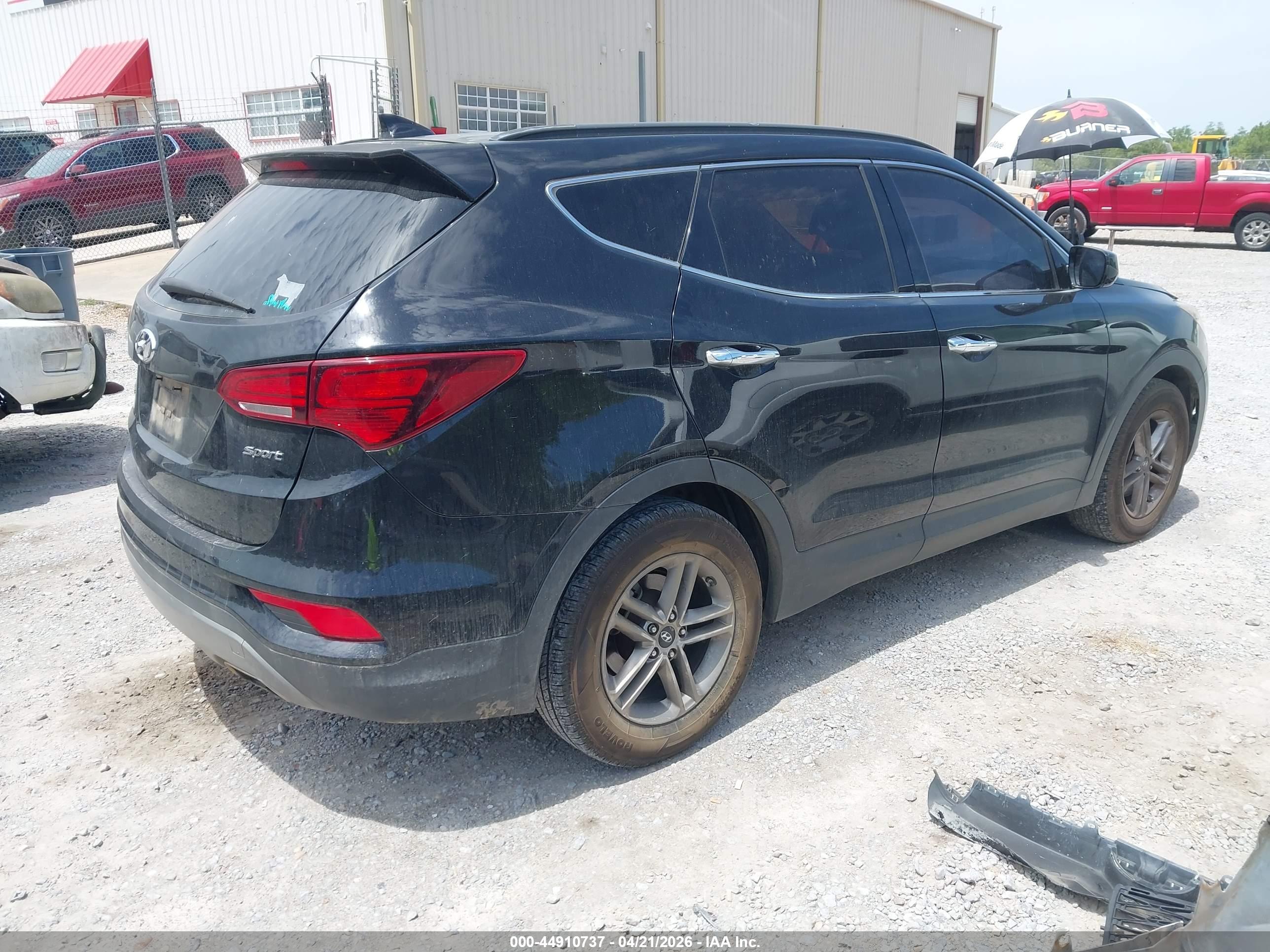 HYUNDAI SANTA image 4