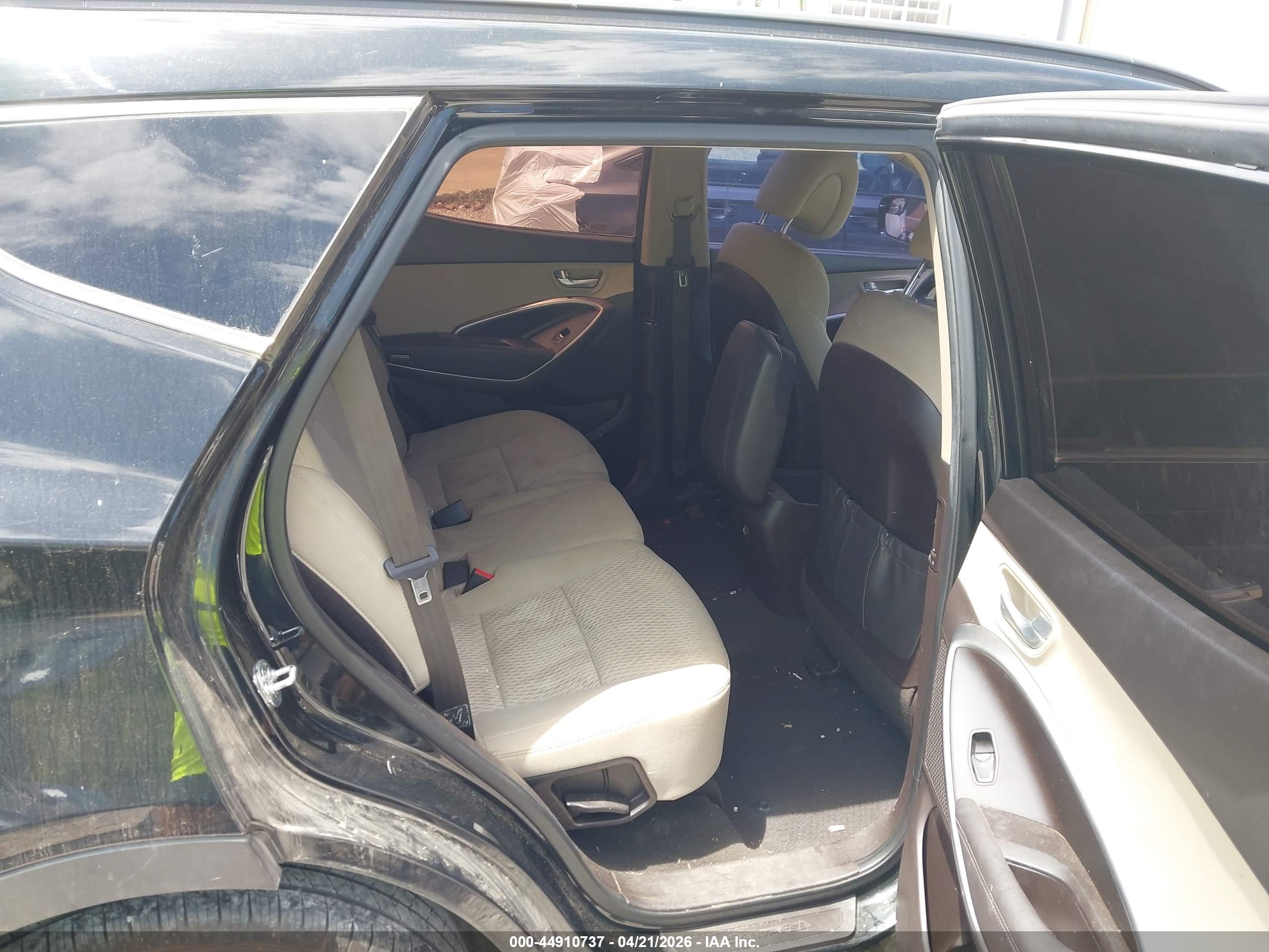 HYUNDAI SANTA image 8