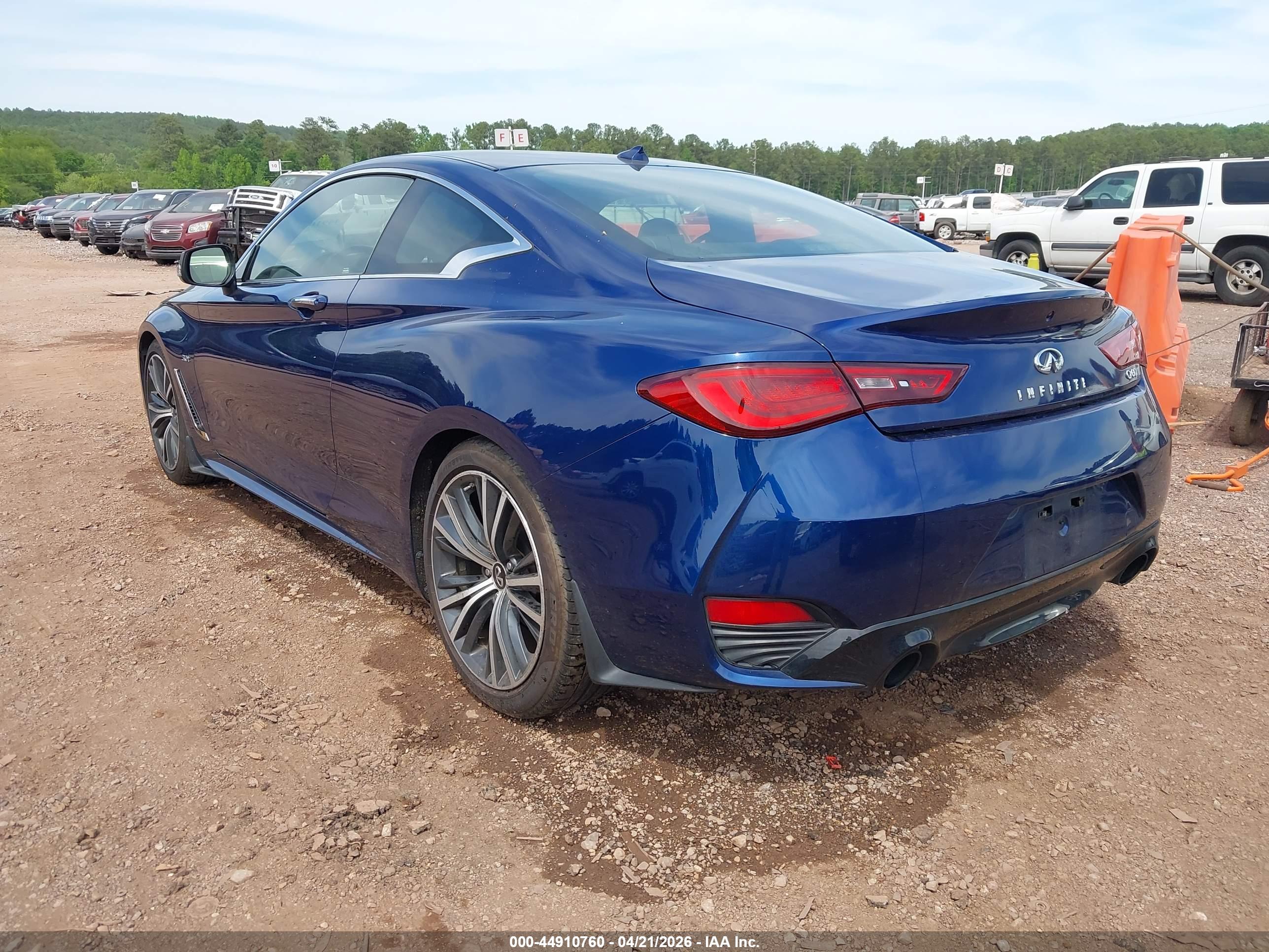 INFINITI Q60 image 3