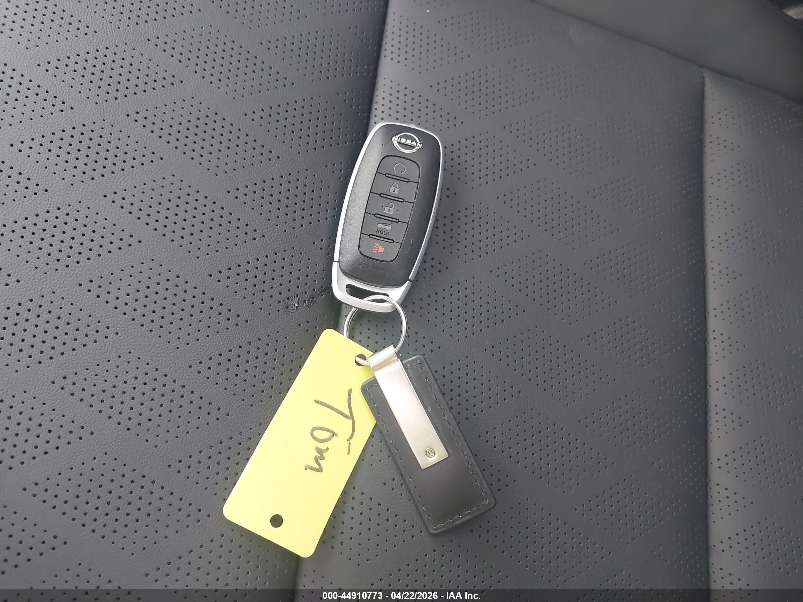 NISSAN MURANO image 11