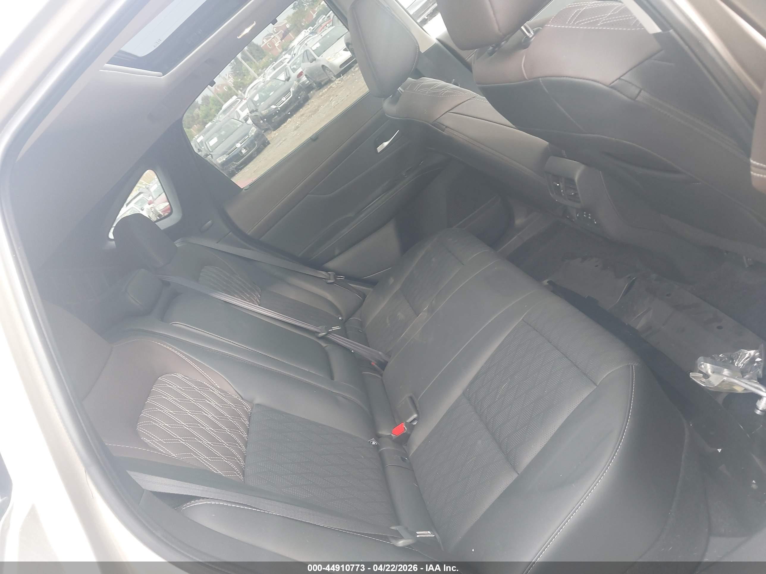 NISSAN MURANO image 8