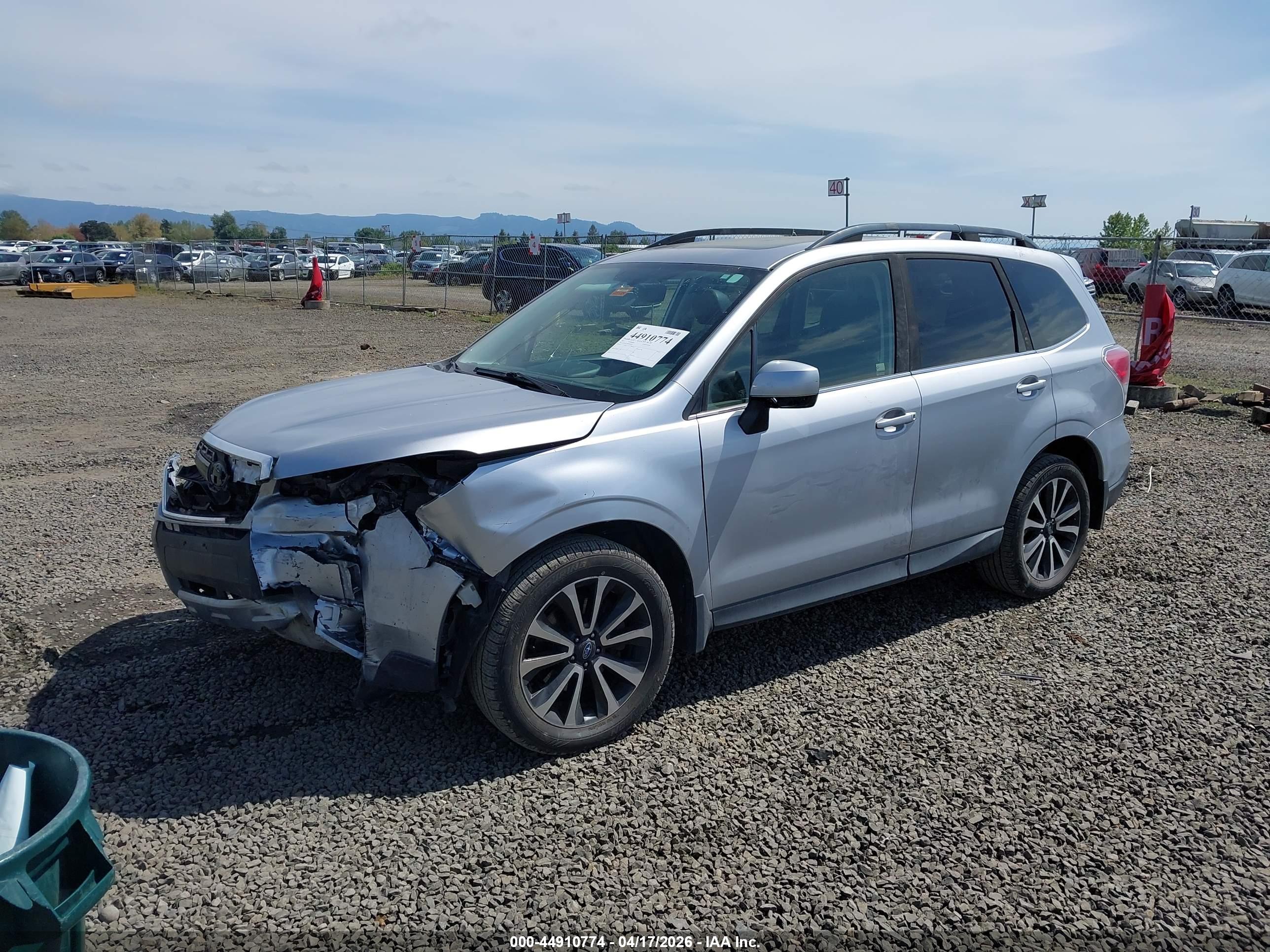 SUBARU FORESTER image 2