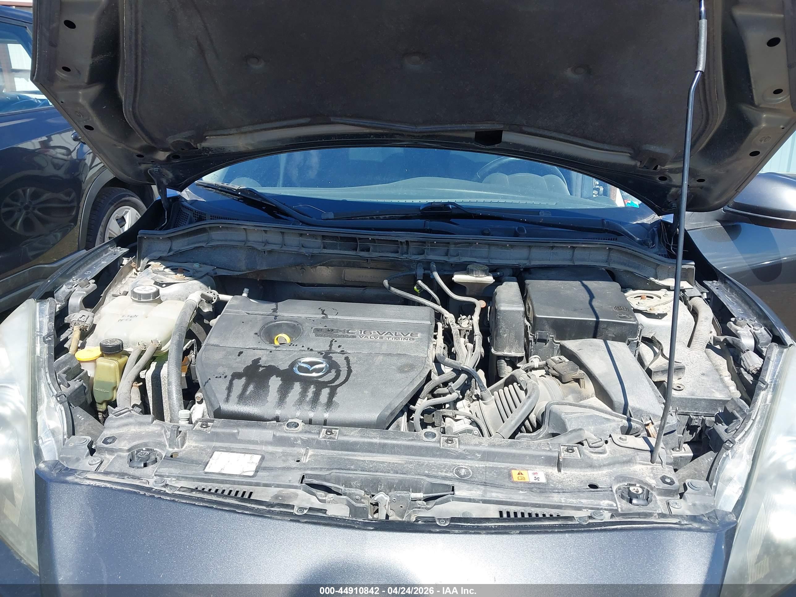MAZDA MAZDA3 image 10