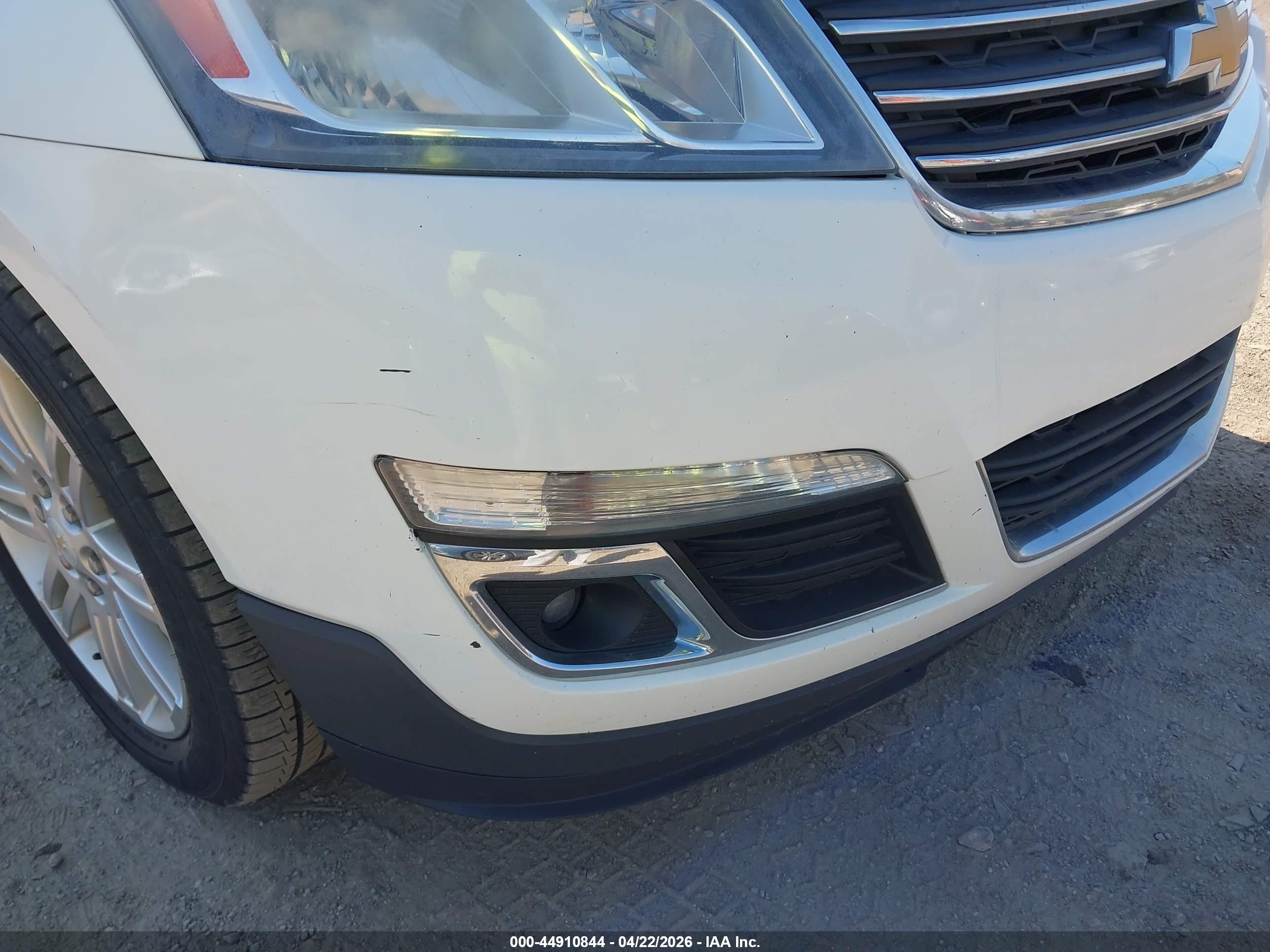 CHEVROLET TRAVERSE image 6