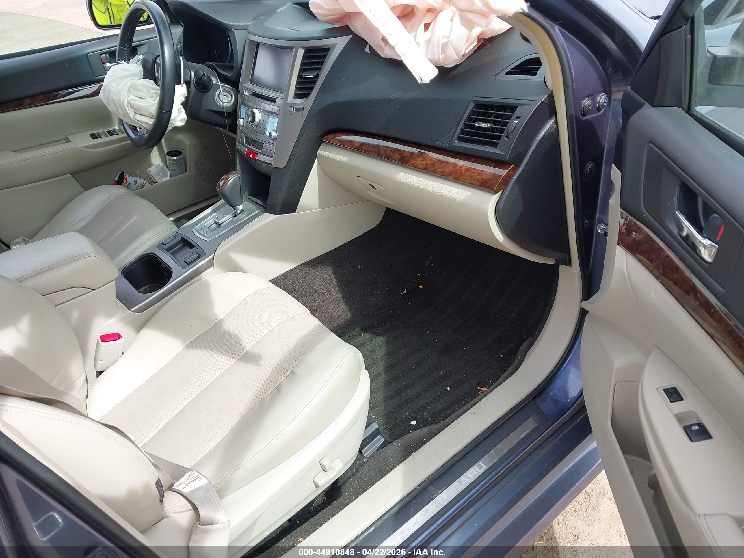 SUBARU LEGACY image 5