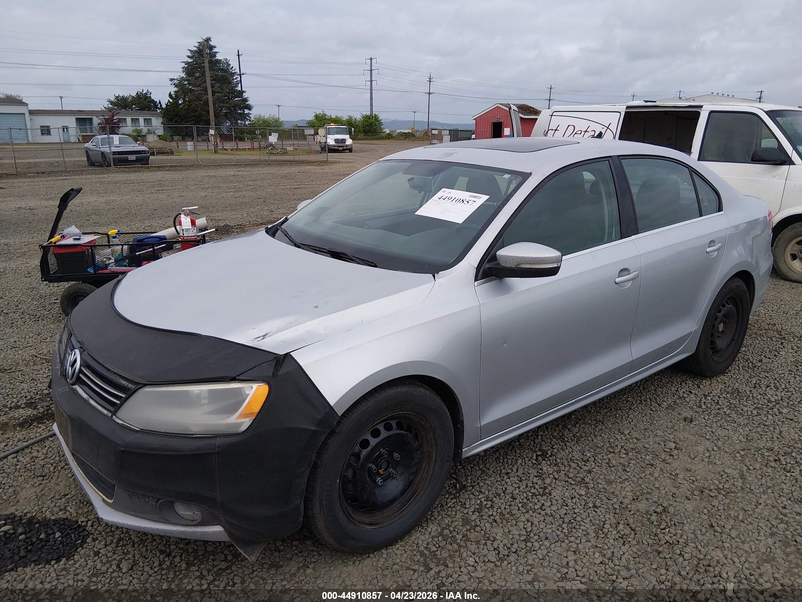 VOLKSWAGEN JETTA image 2