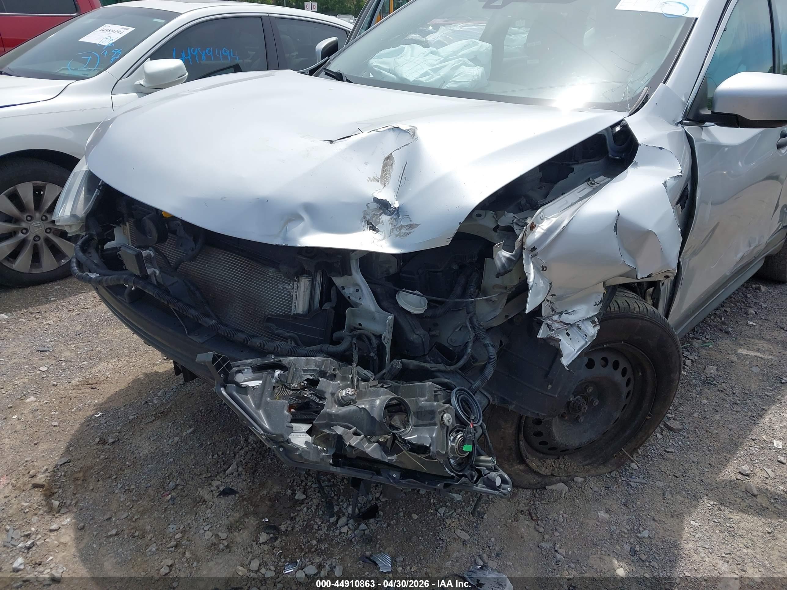 NISSAN ROGUE image 6