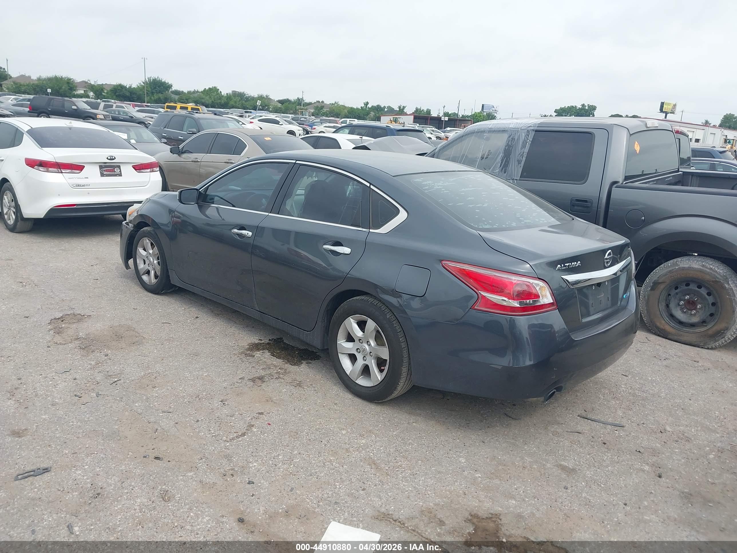 NISSAN ALTIMA image 3
