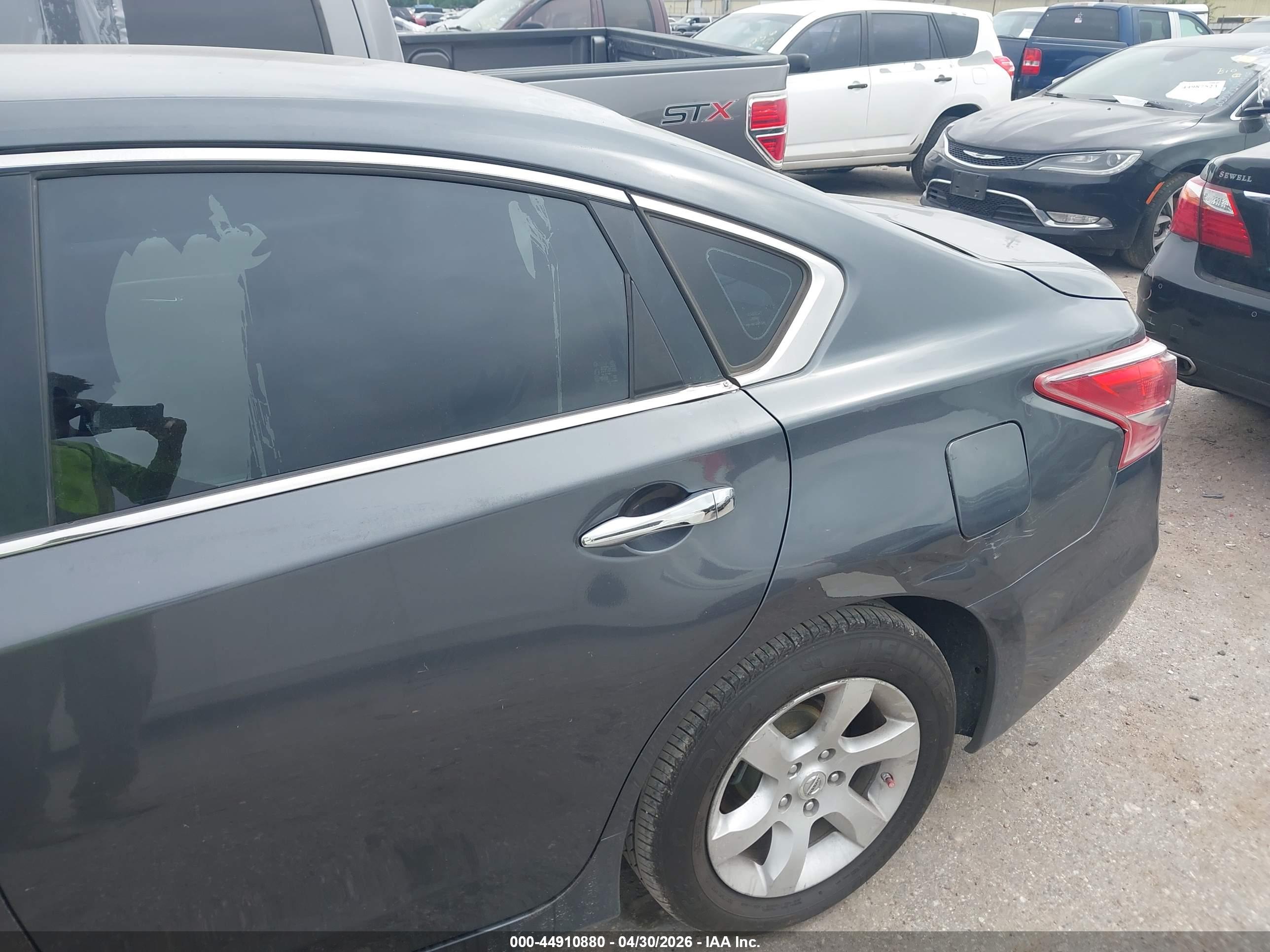 NISSAN ALTIMA image 6