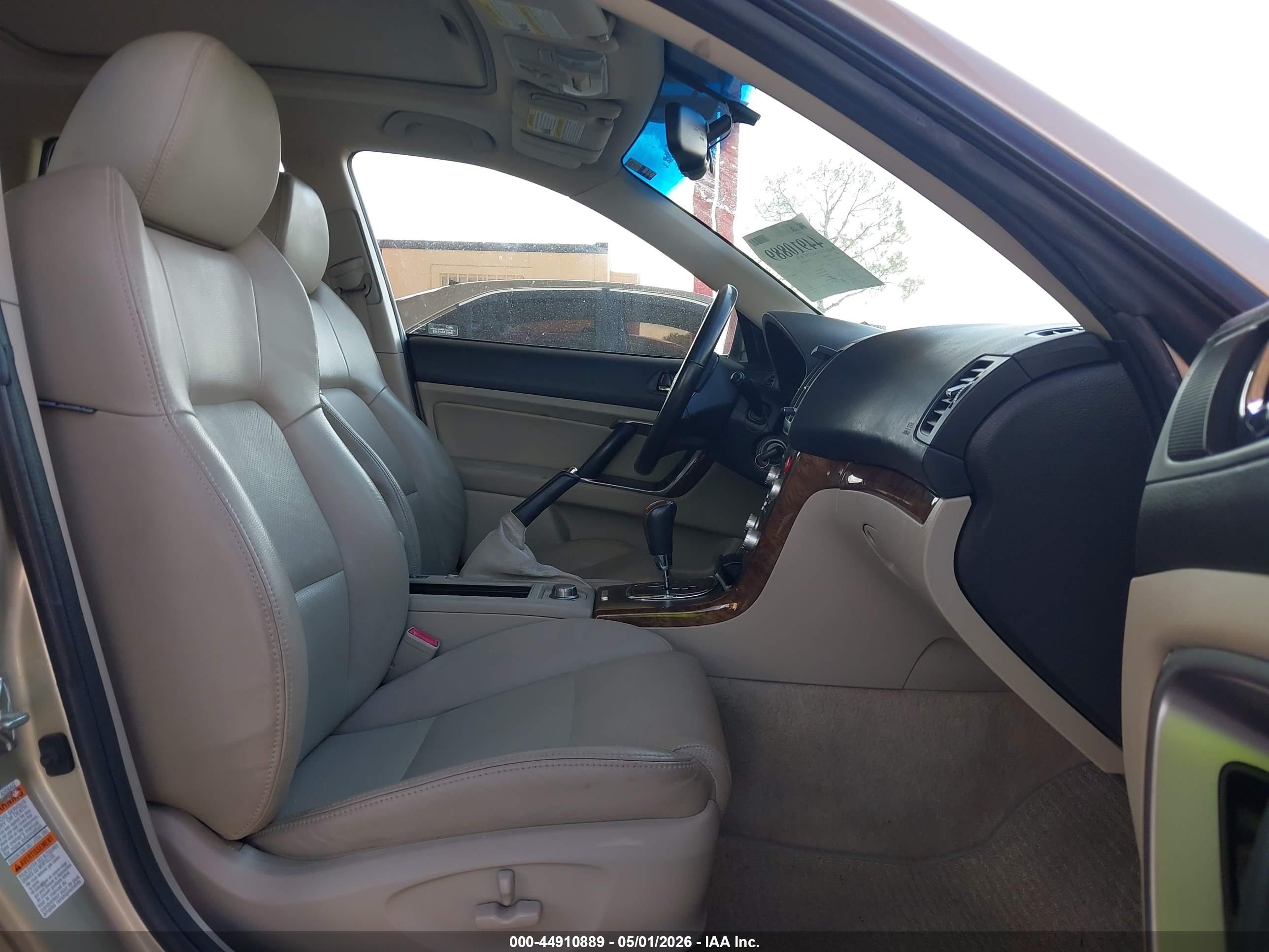 SUBARU OUTBACK image 5