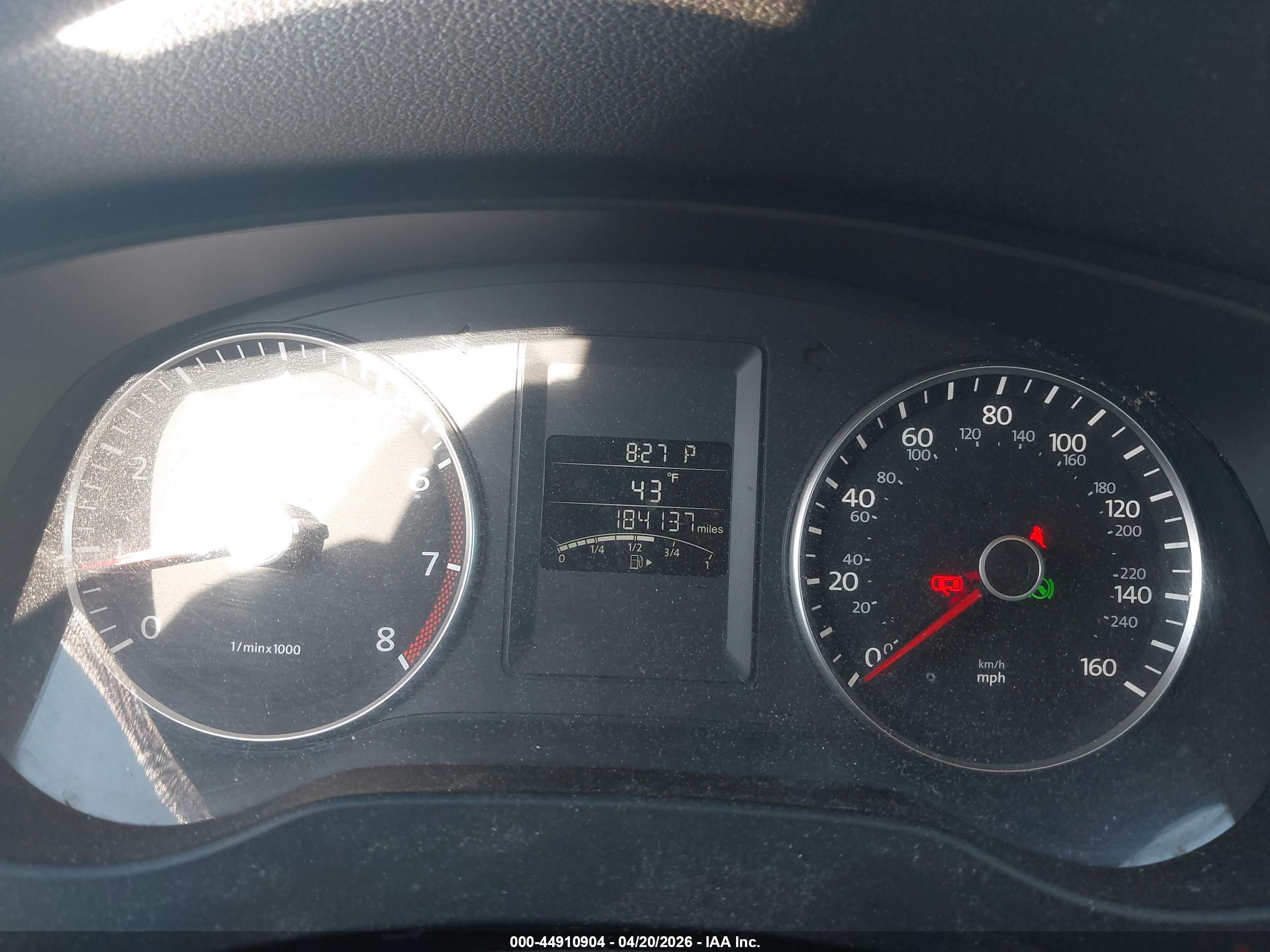 VOLKSWAGEN JETTA image 7