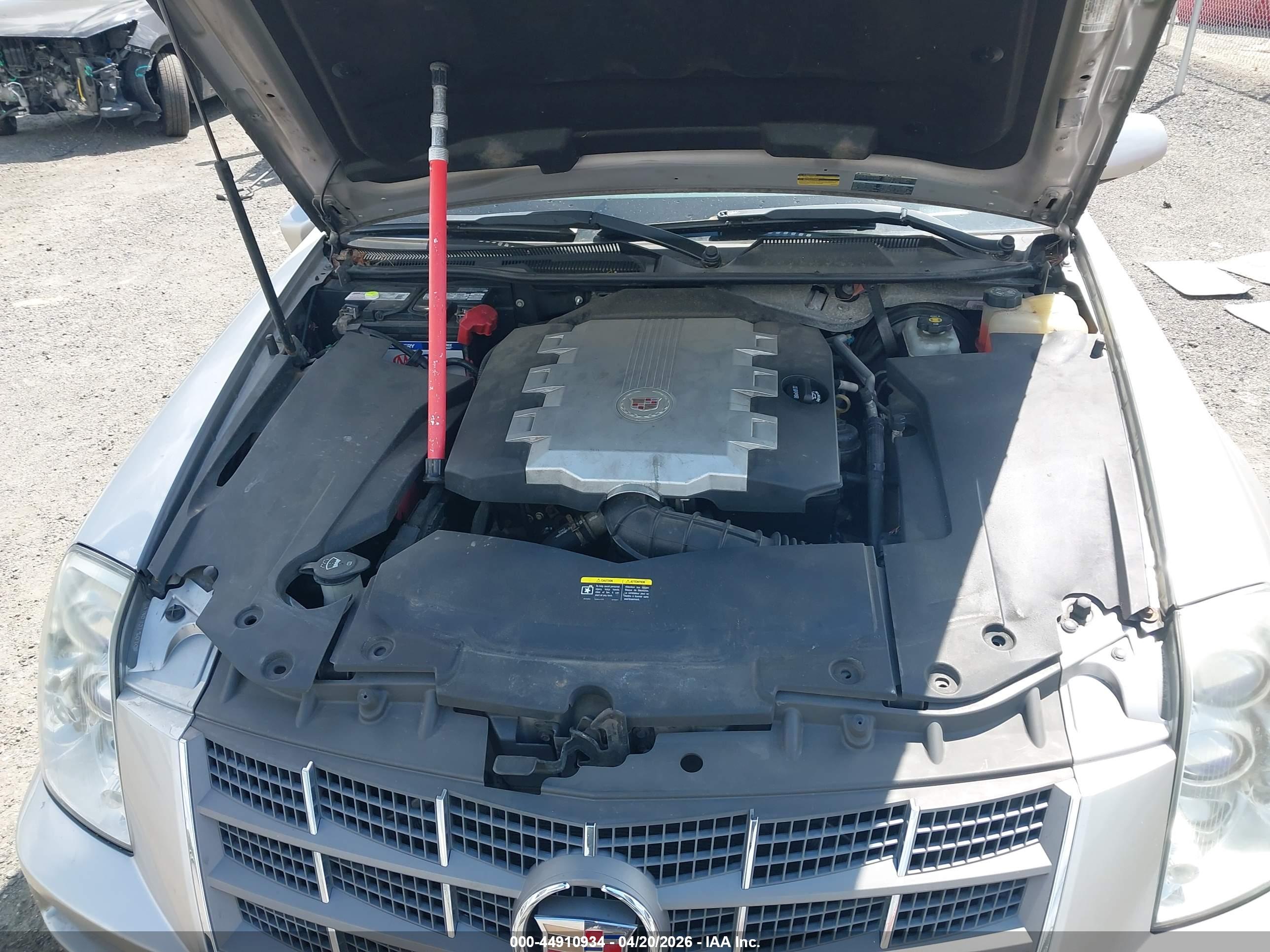 CADILLAC STS image 10