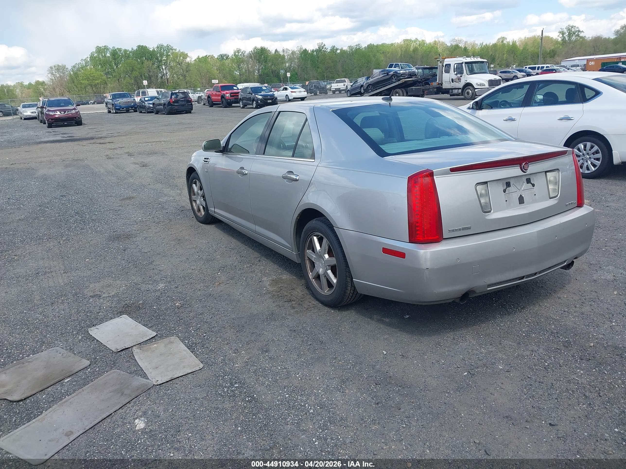 CADILLAC STS image 3