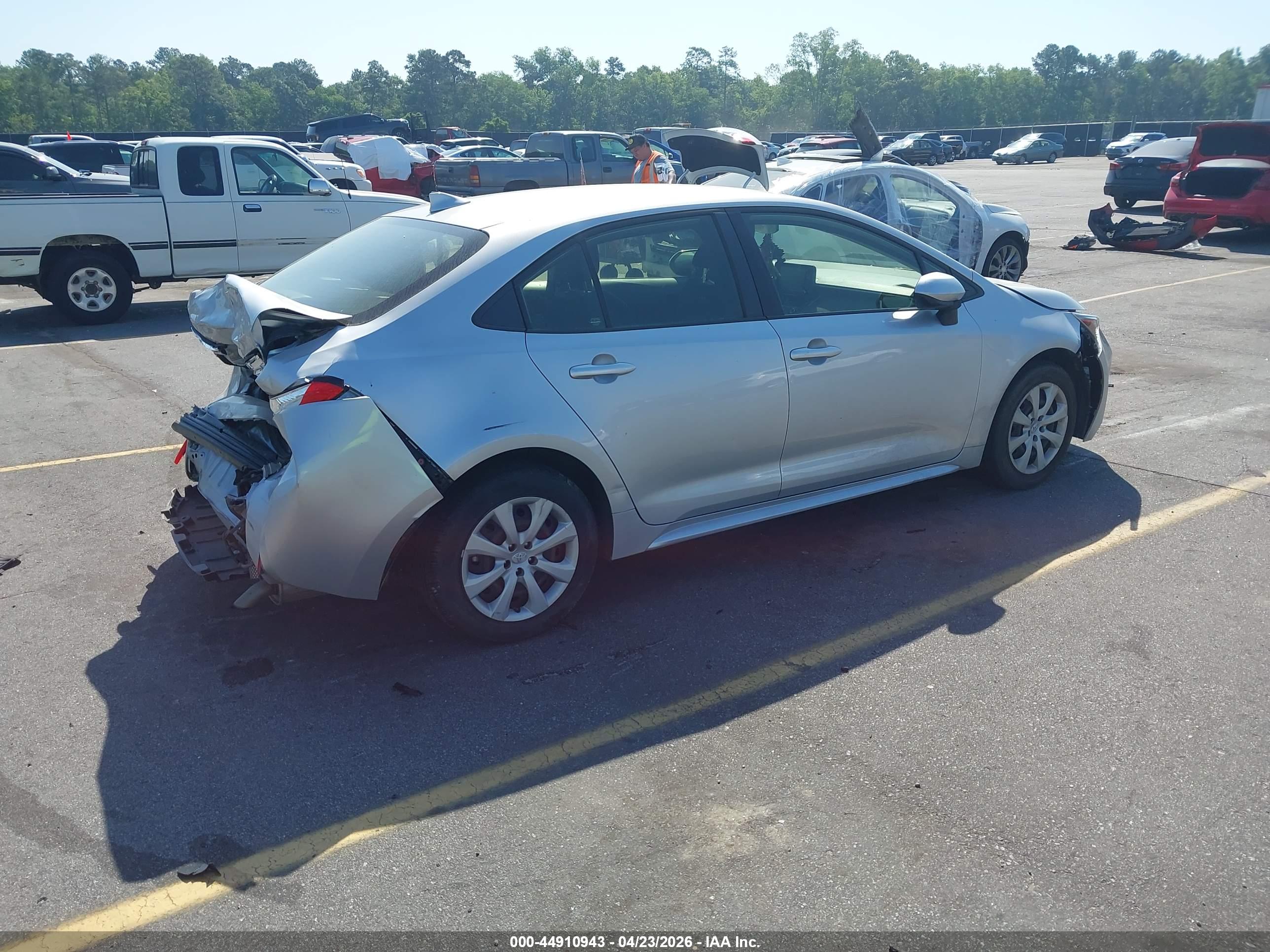 TOYOTA COROLLA image 4