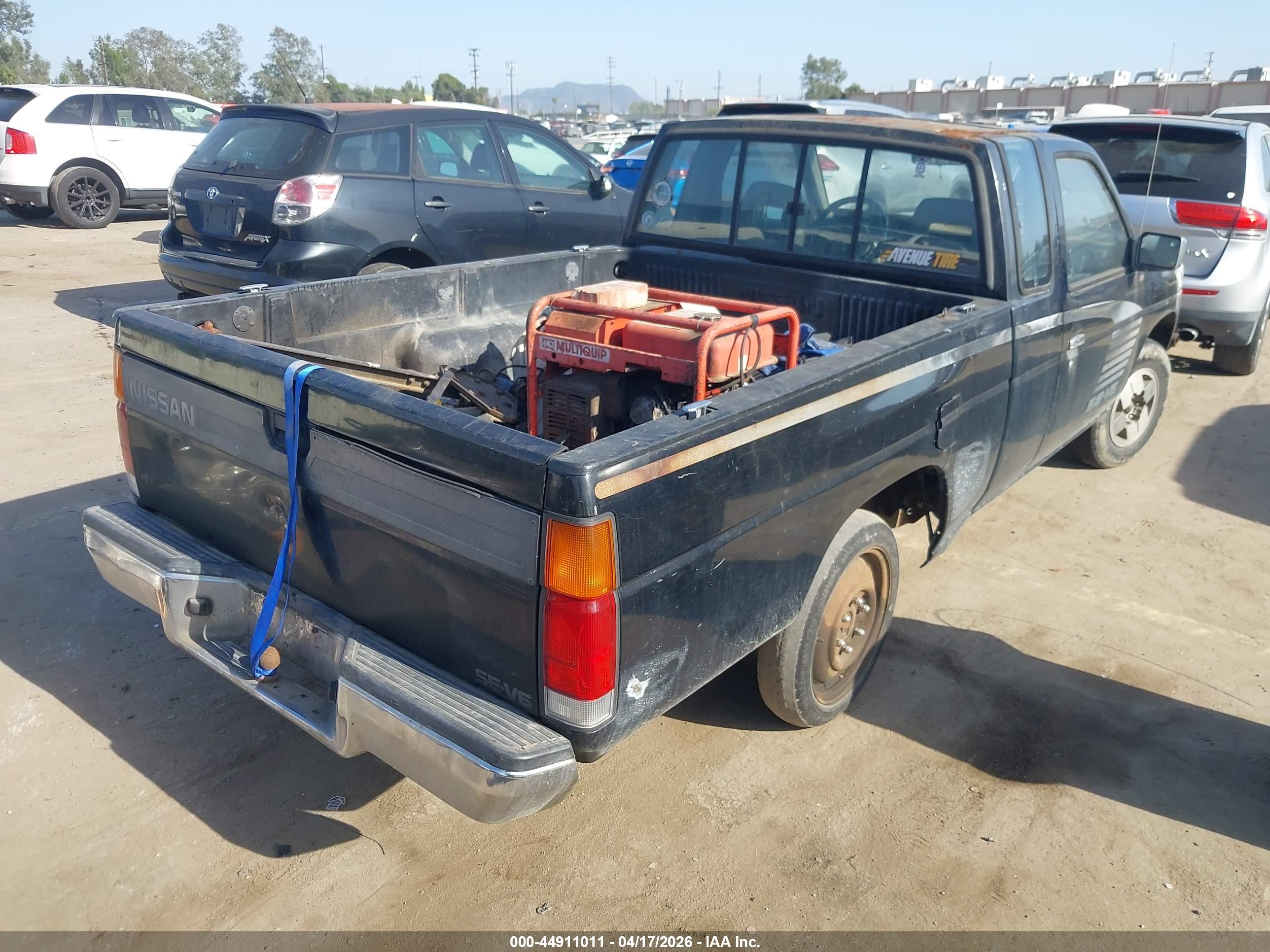 NISSAN TRUCK image 4