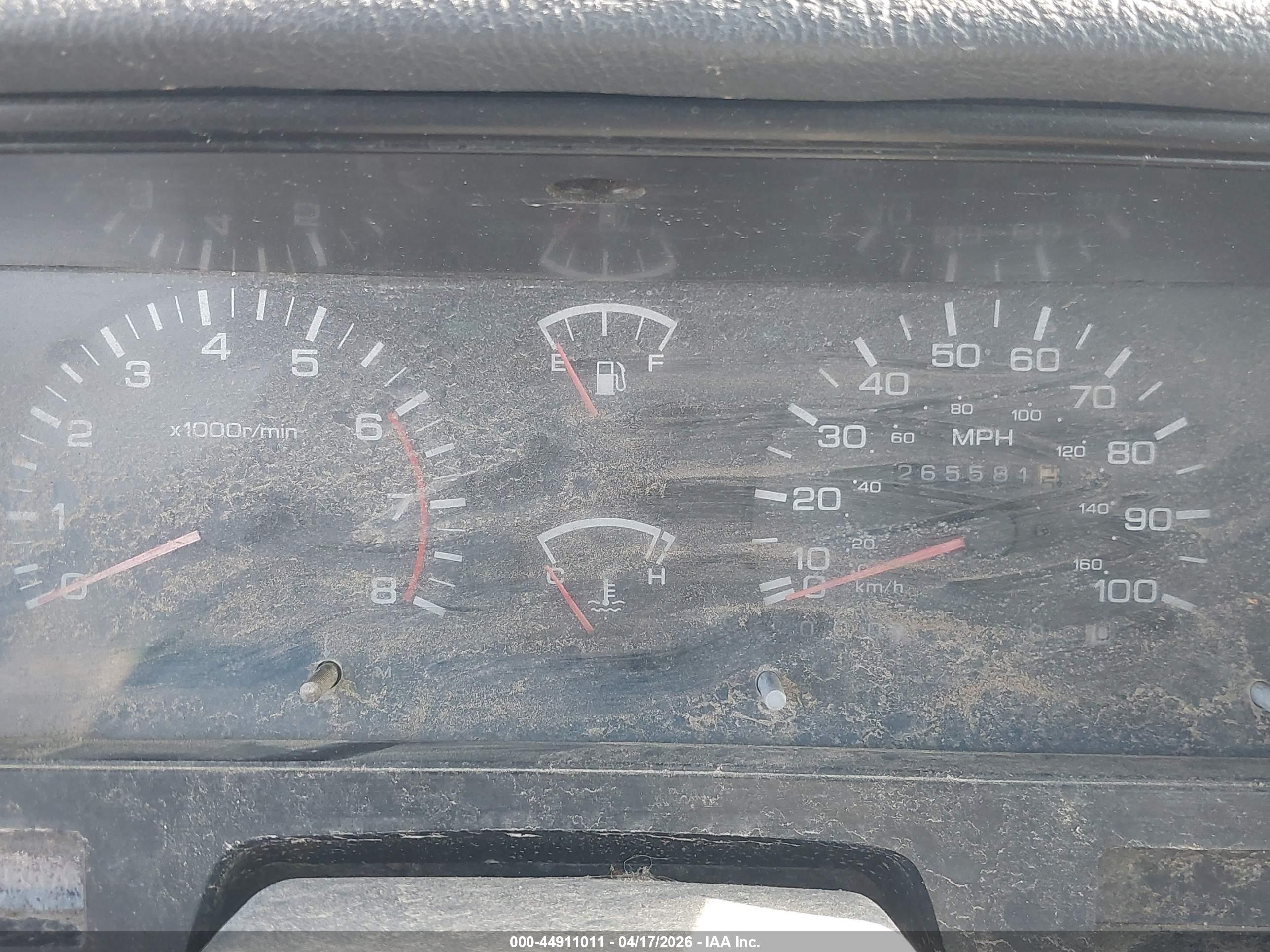 NISSAN TRUCK image 7