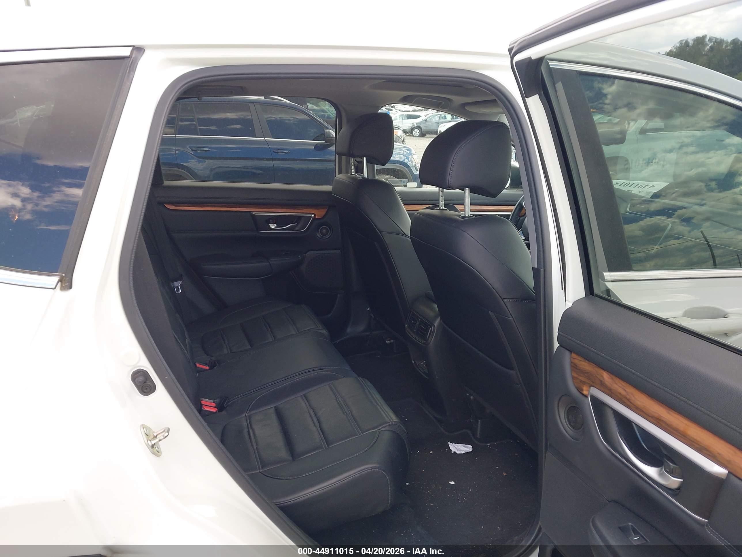 HONDA CR-V image 8