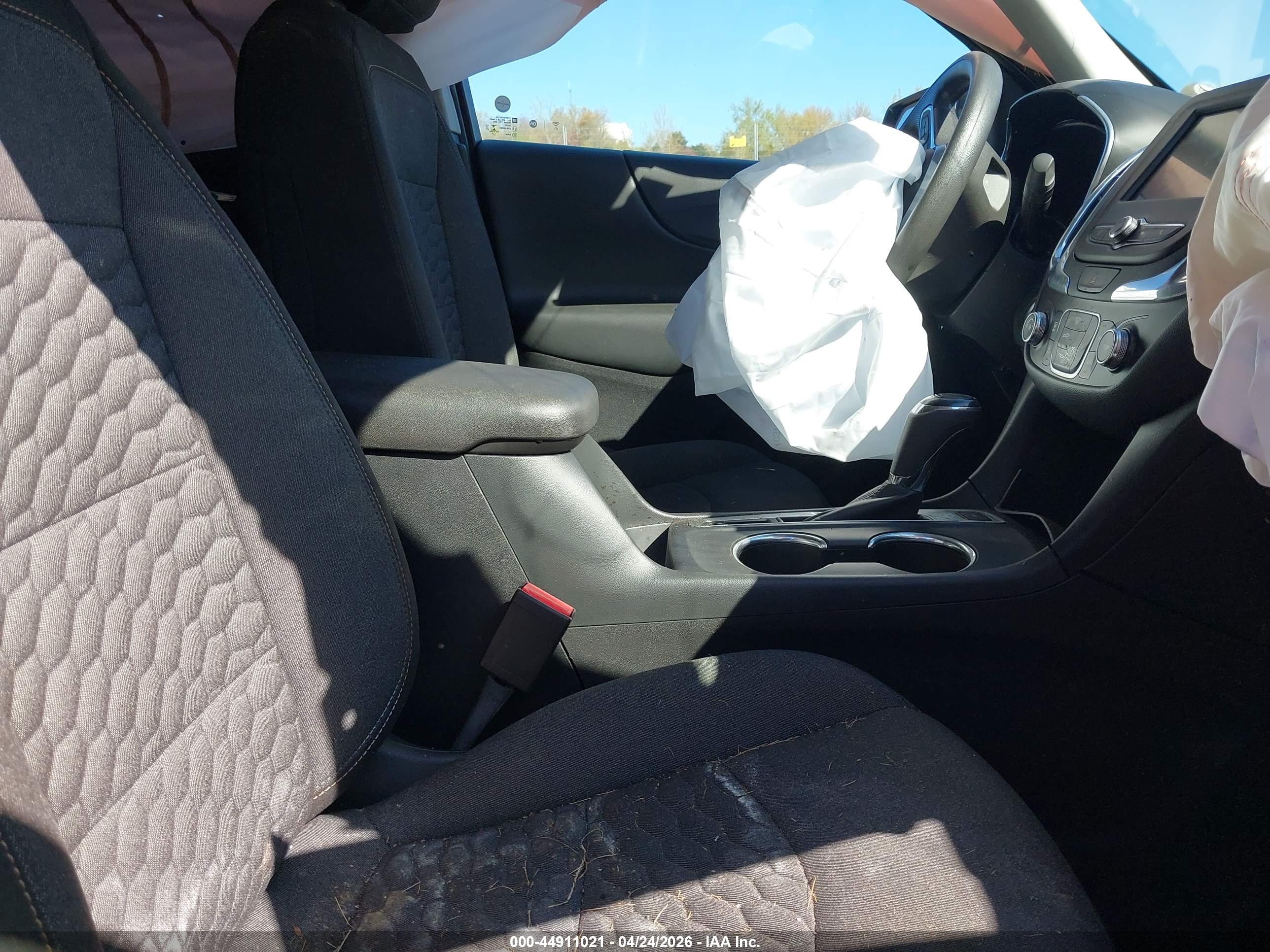 CHEVROLET EQUINOX image 5