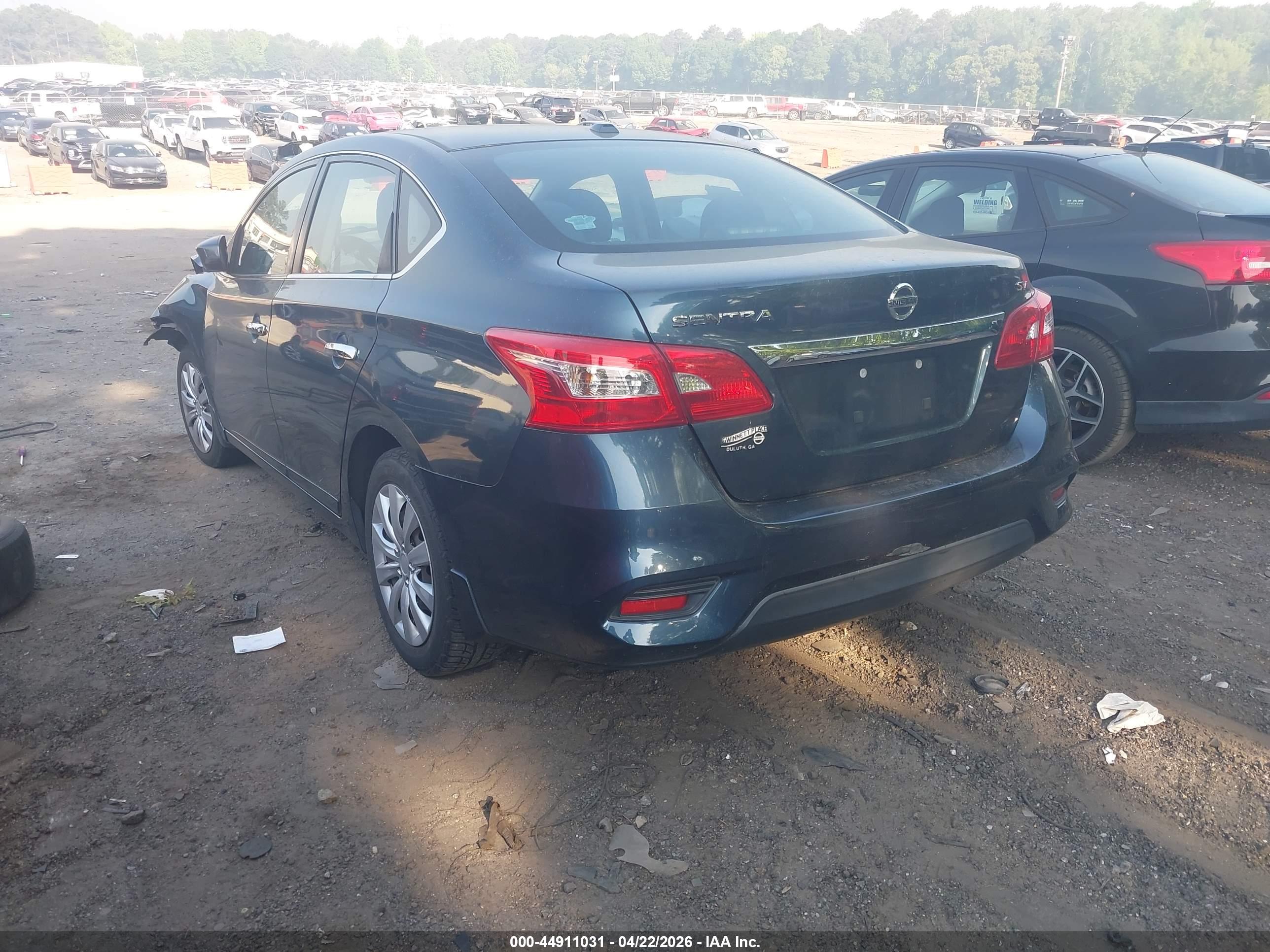NISSAN SENTRA image 3