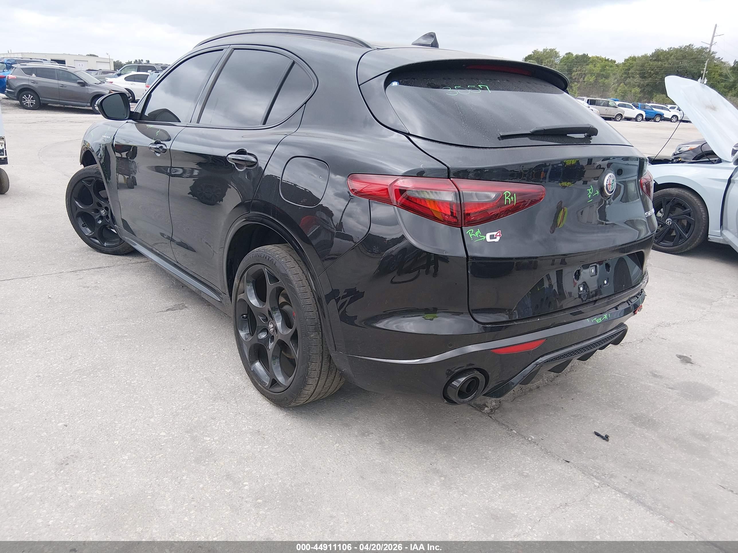 ALFA ROMEO image 3
