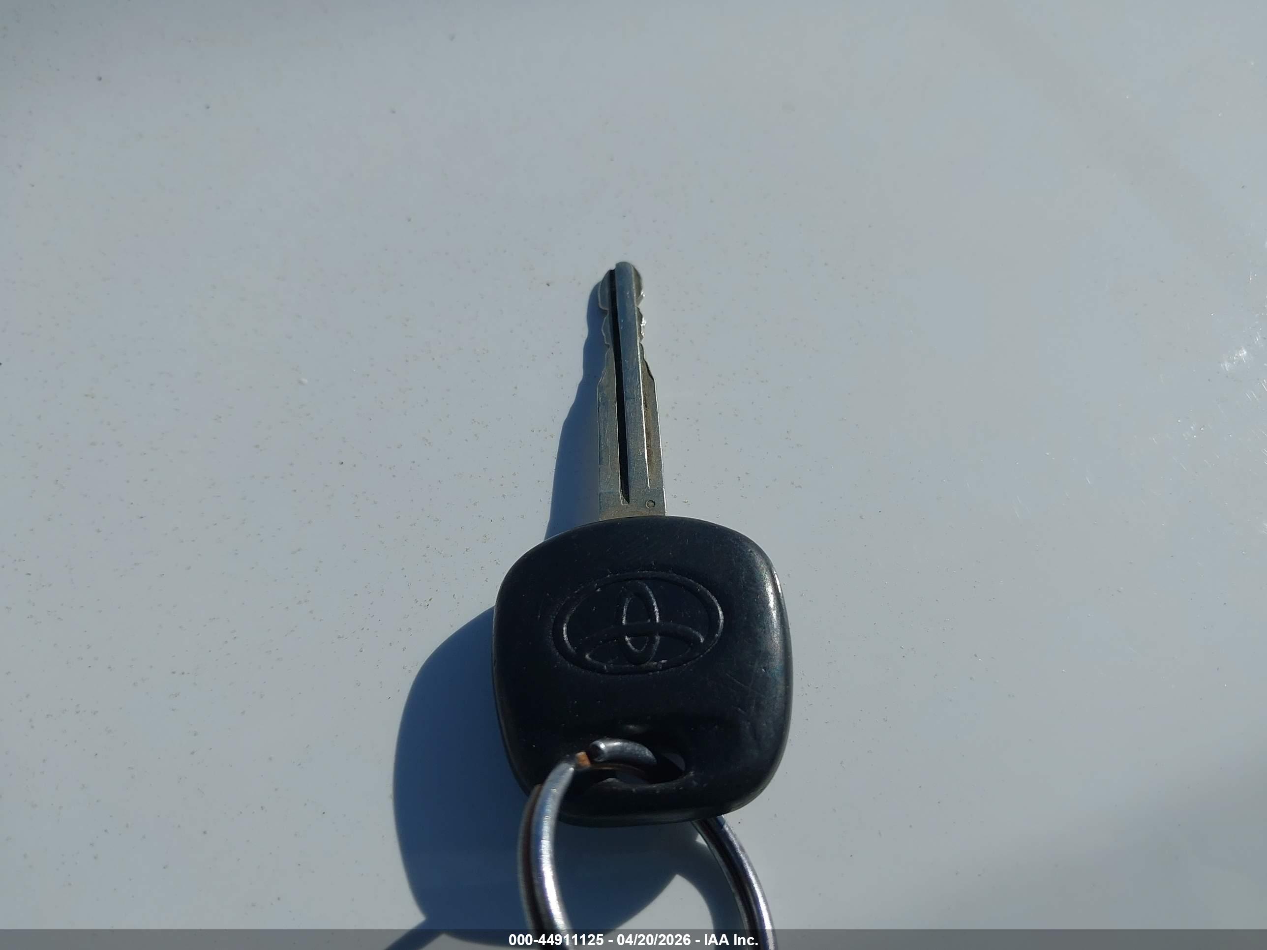 TOYOTA COROLLA image 11