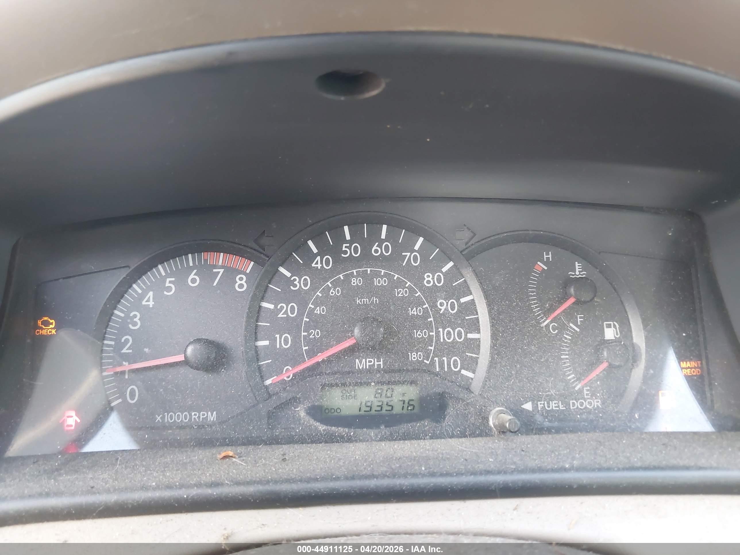 TOYOTA COROLLA image 7