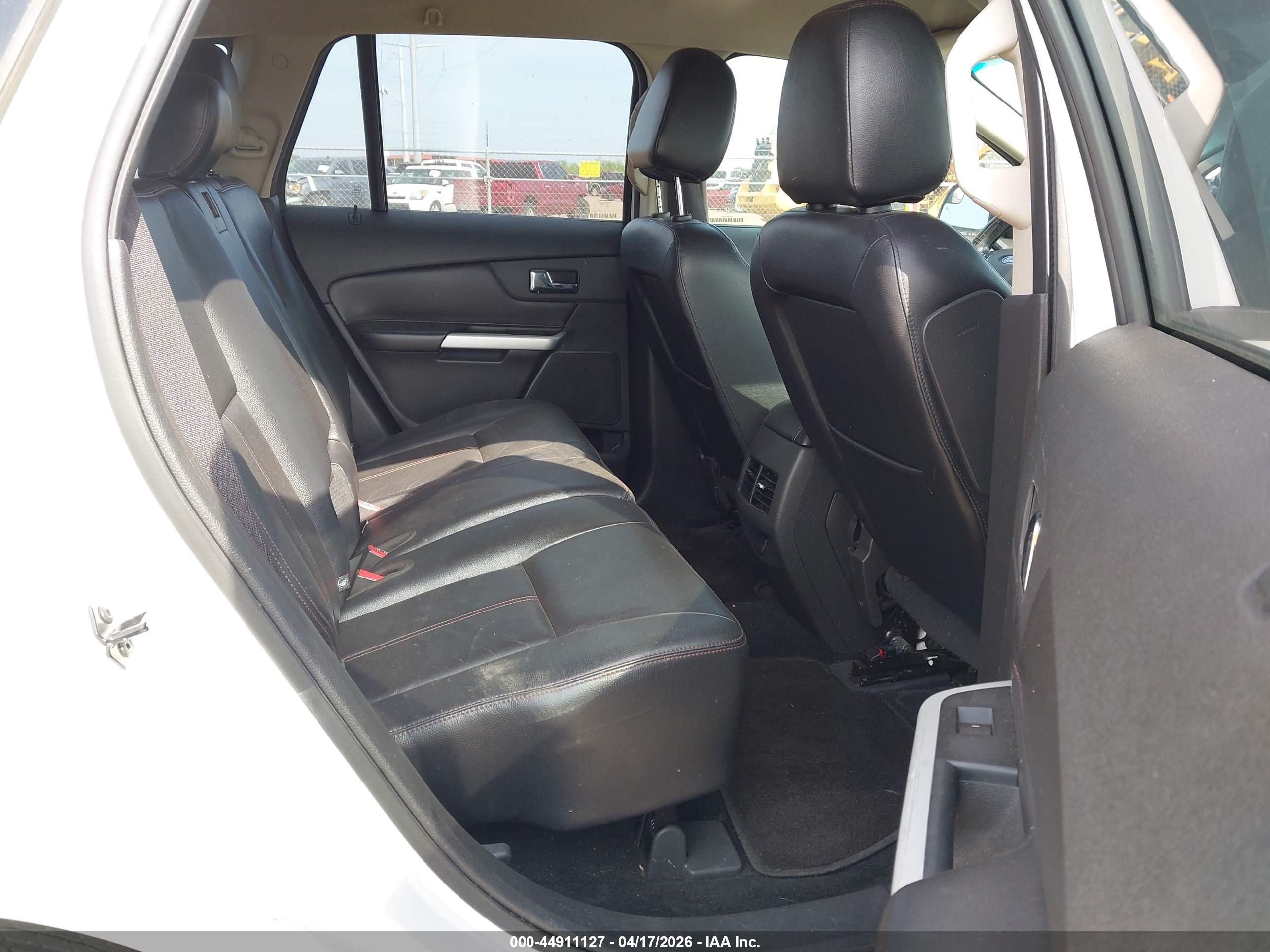 FORD EDGE image 8