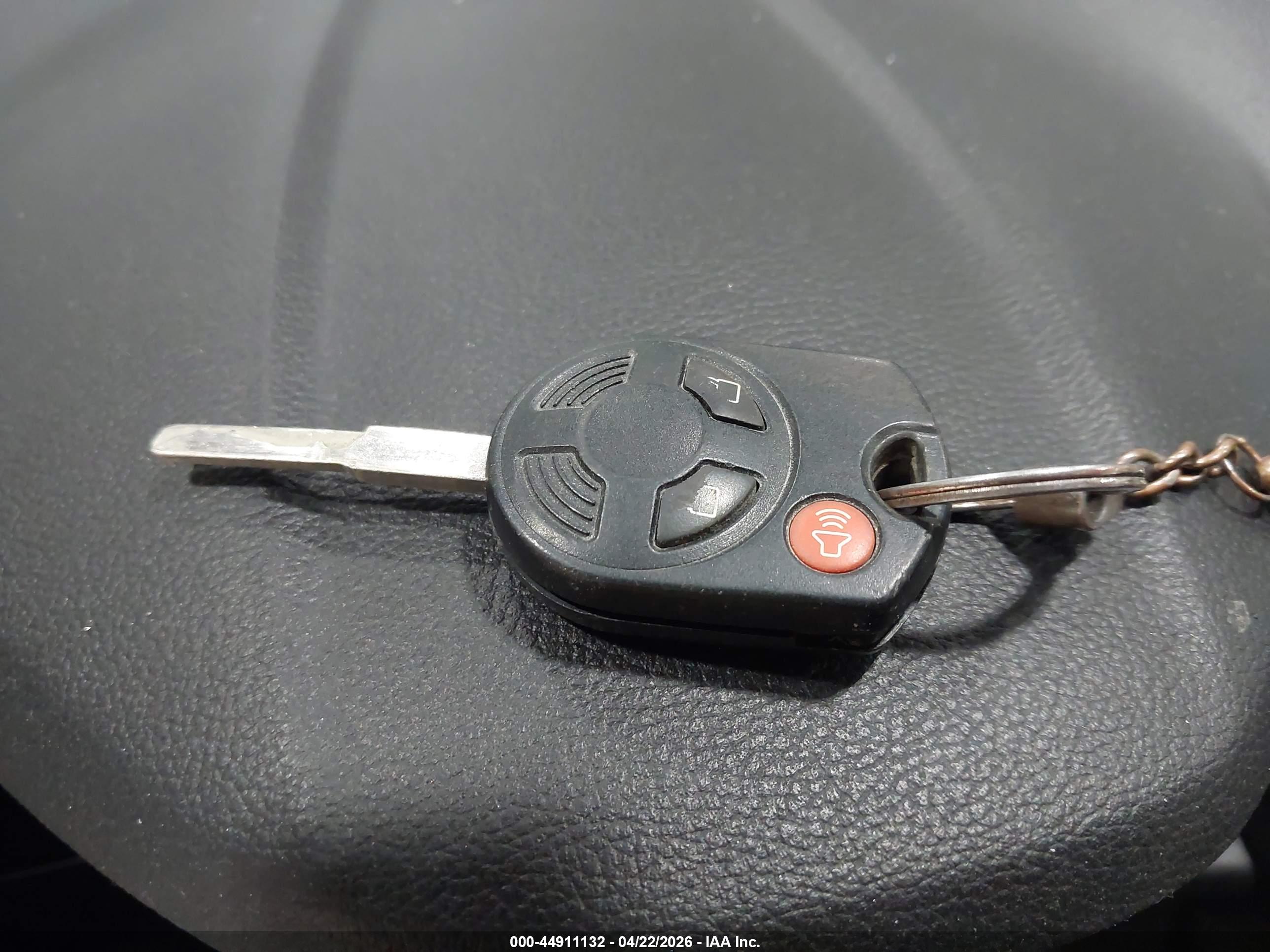 FORD ESCAPE image 11