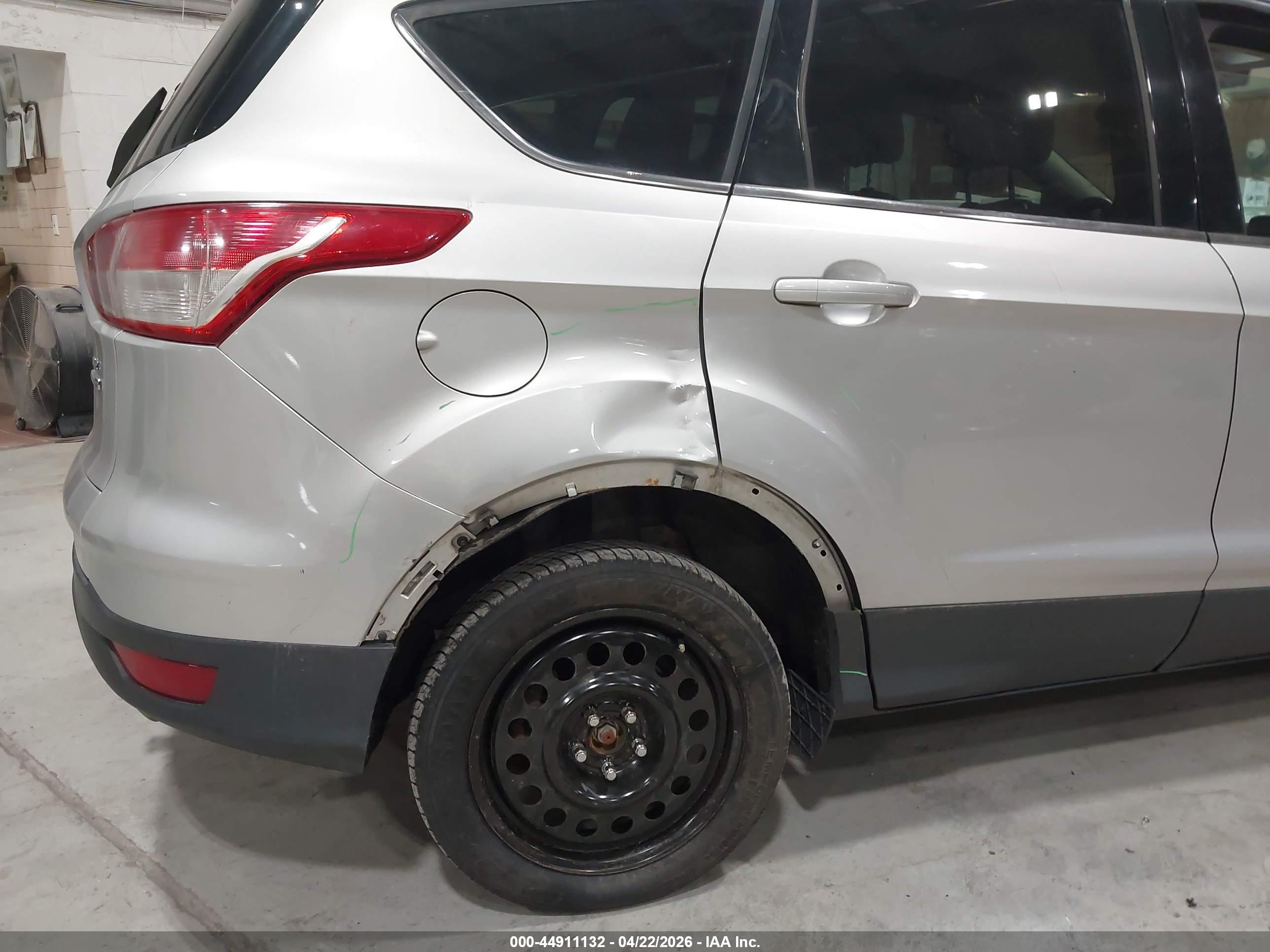 FORD ESCAPE image 6