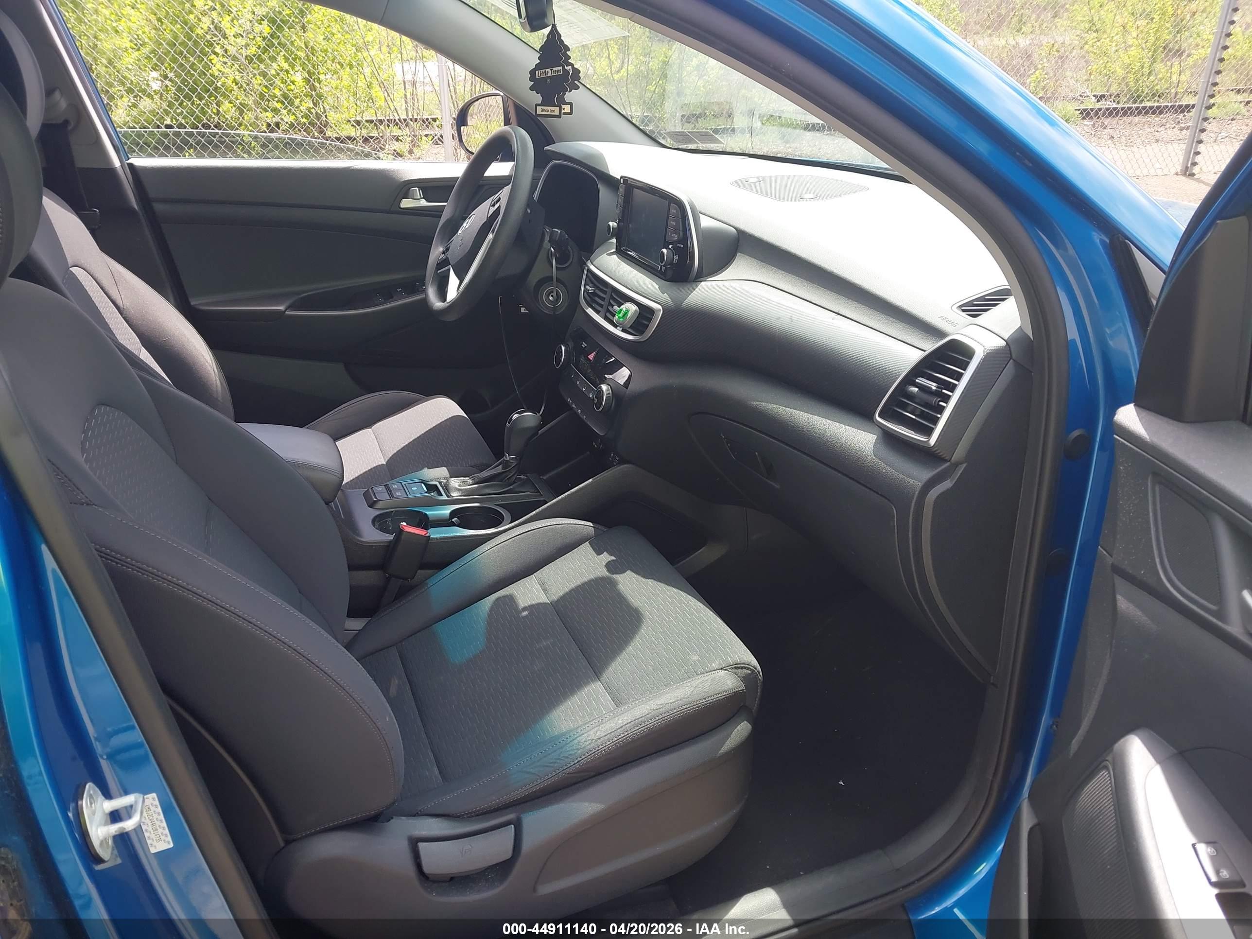 HYUNDAI TUCSON image 5